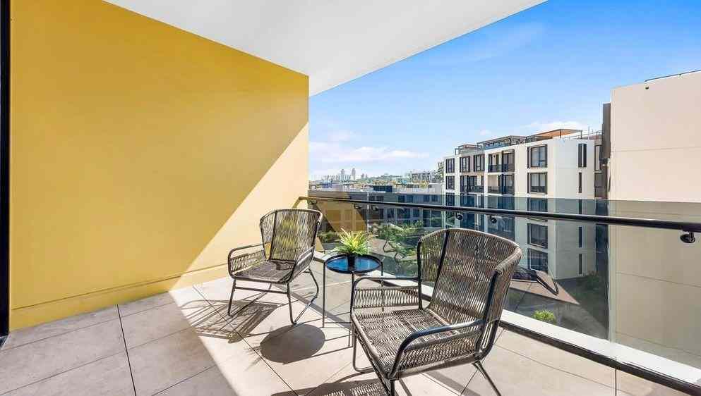 Fully Furnished Luxury 2-Bedroom Apartment in Zetland: NSW Zetland, NSW 2017 Apartment | Prop-GPT the AI-Powered Property Portal