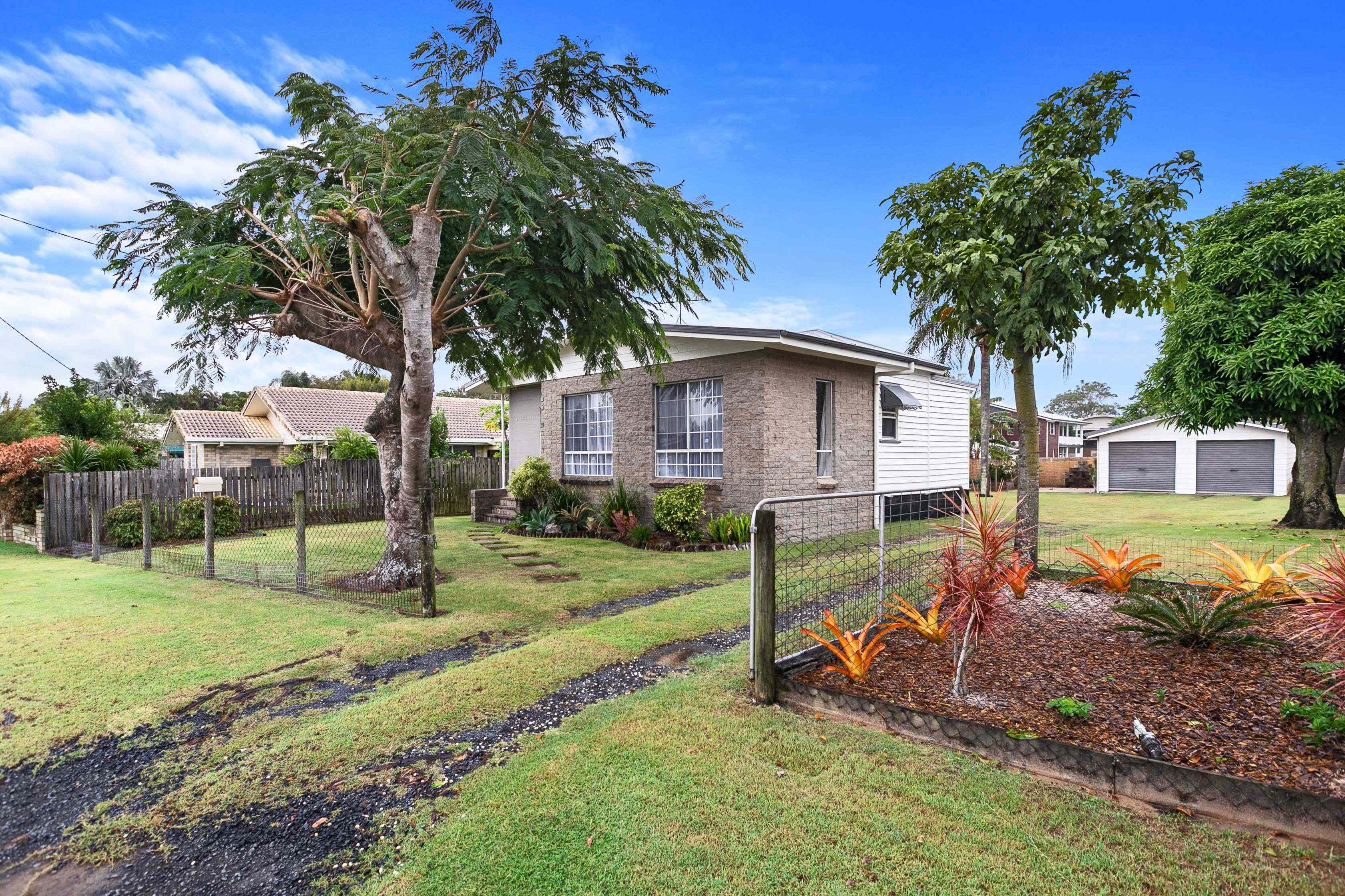 COASTAL LIVING MINUTES TO BEACH & BOAT RAMPS: QLD Urangan, QLD 4655 House | Prop-GPT the AI-Powered Property Portal