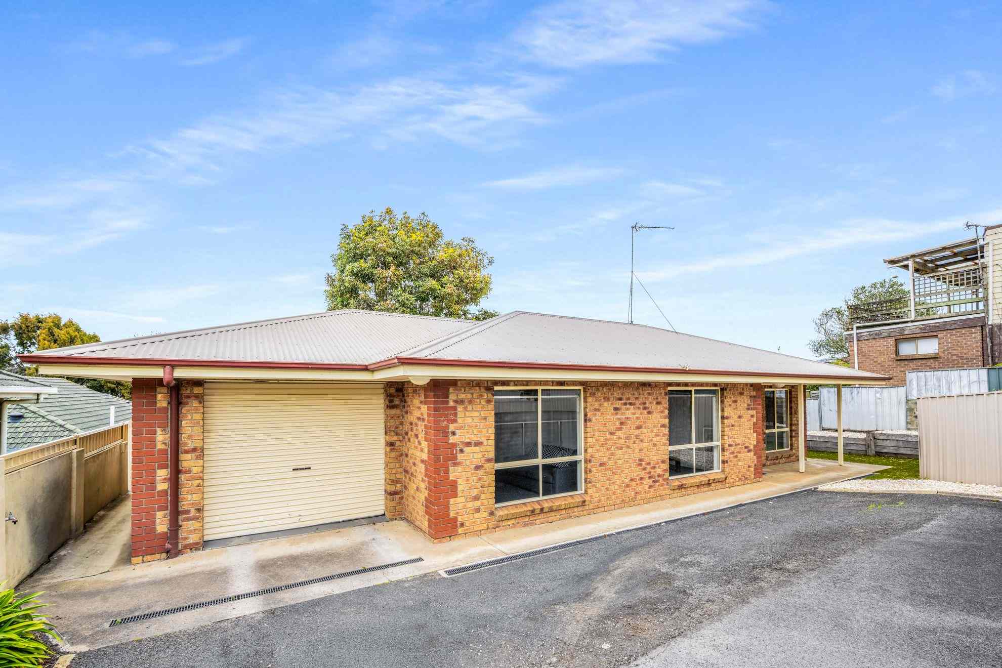 A Solid Immaculate, Low-Maintenance Homette Awaits!: SA Mount Gambier, SA 5290 House | Prop-GPT the AI-Powered Property Portal