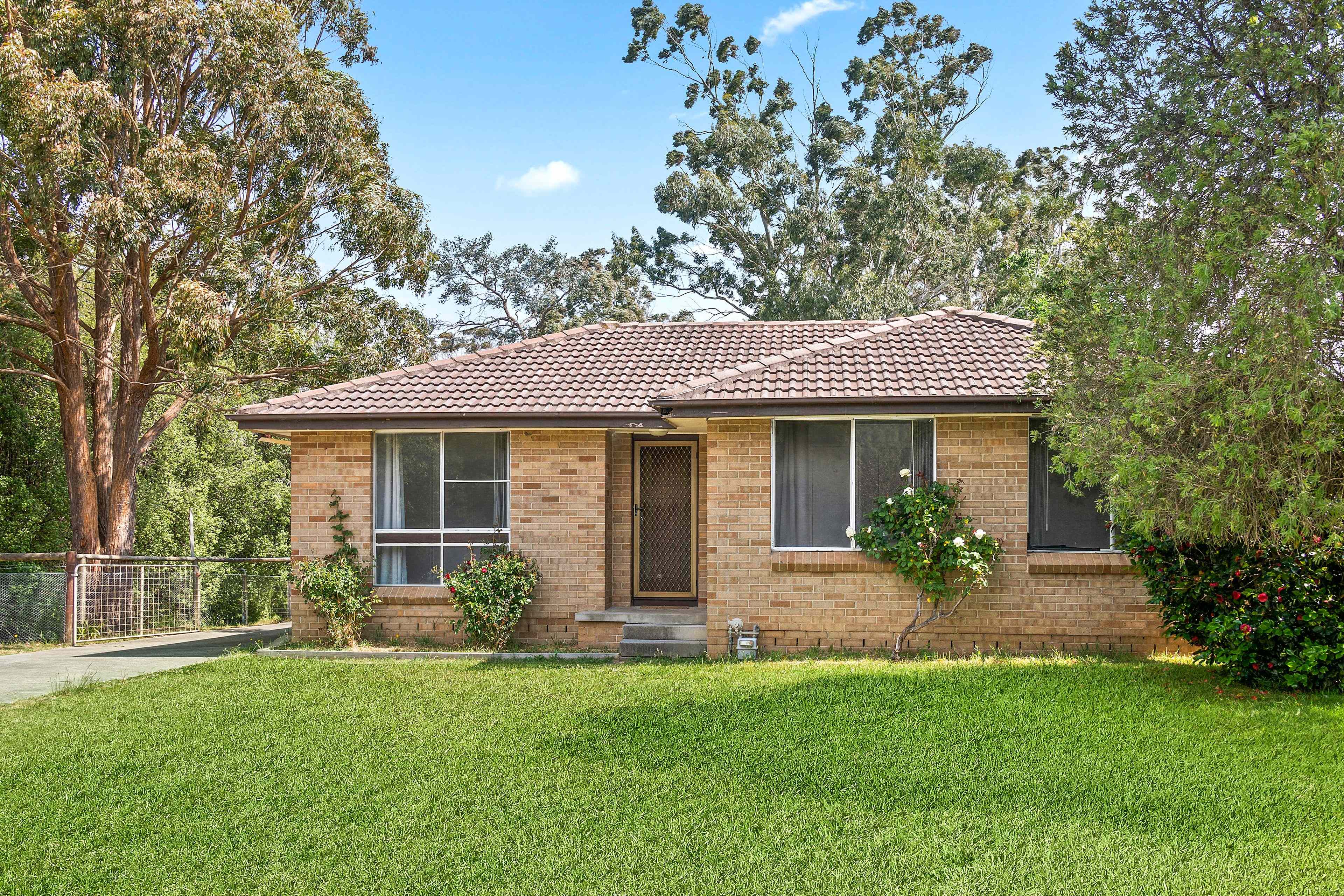 Freshly painted 3 Bedroom Home: NSW Moss Vale, NSW 2577 House | Prop-GPT the AI-Powered Property Portal