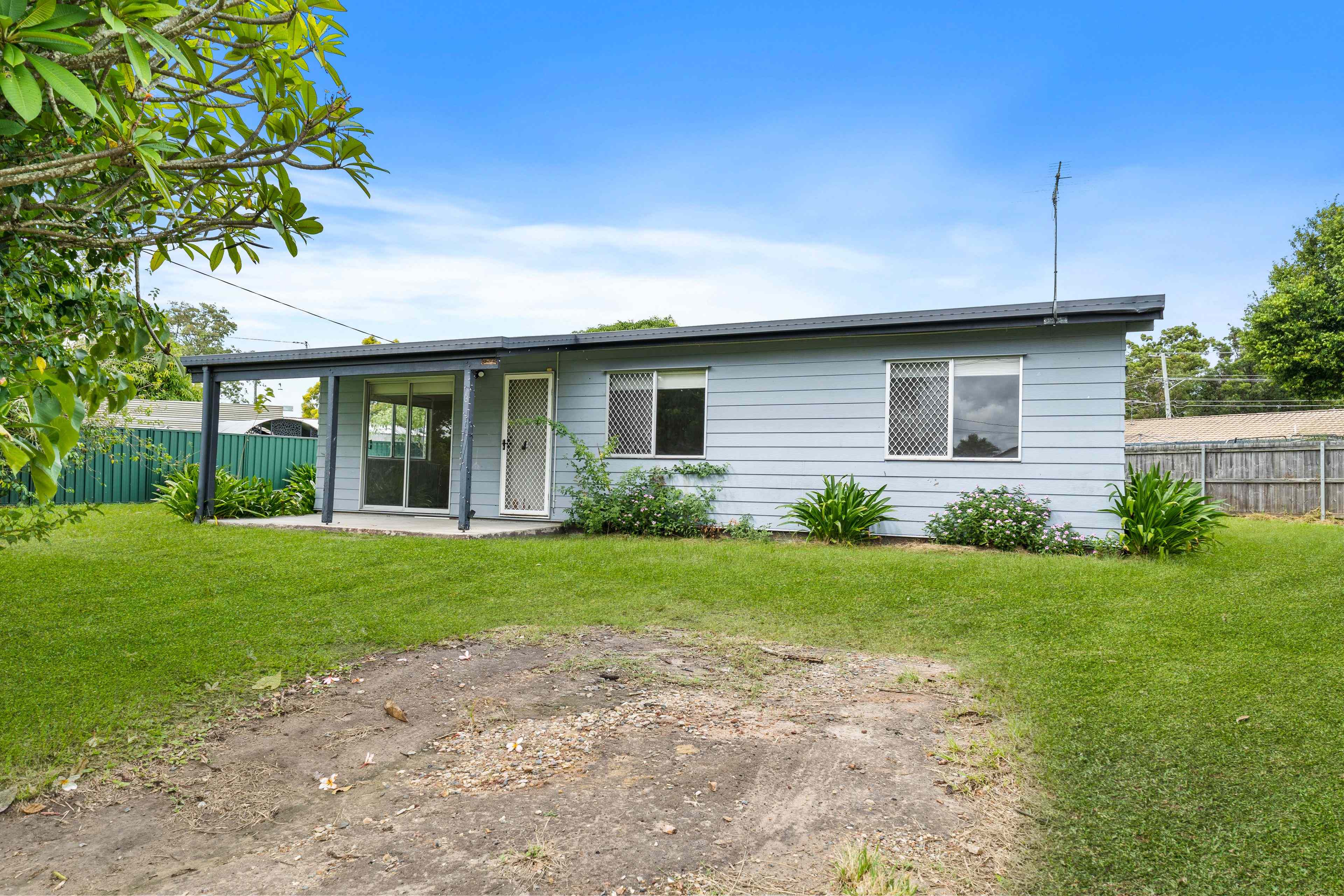 Freshly Updated Home on a Spacious 735m² Block!: QLD Waterford West, QLD 4133 House | Prop-GPT the AI-Powered Property Portal