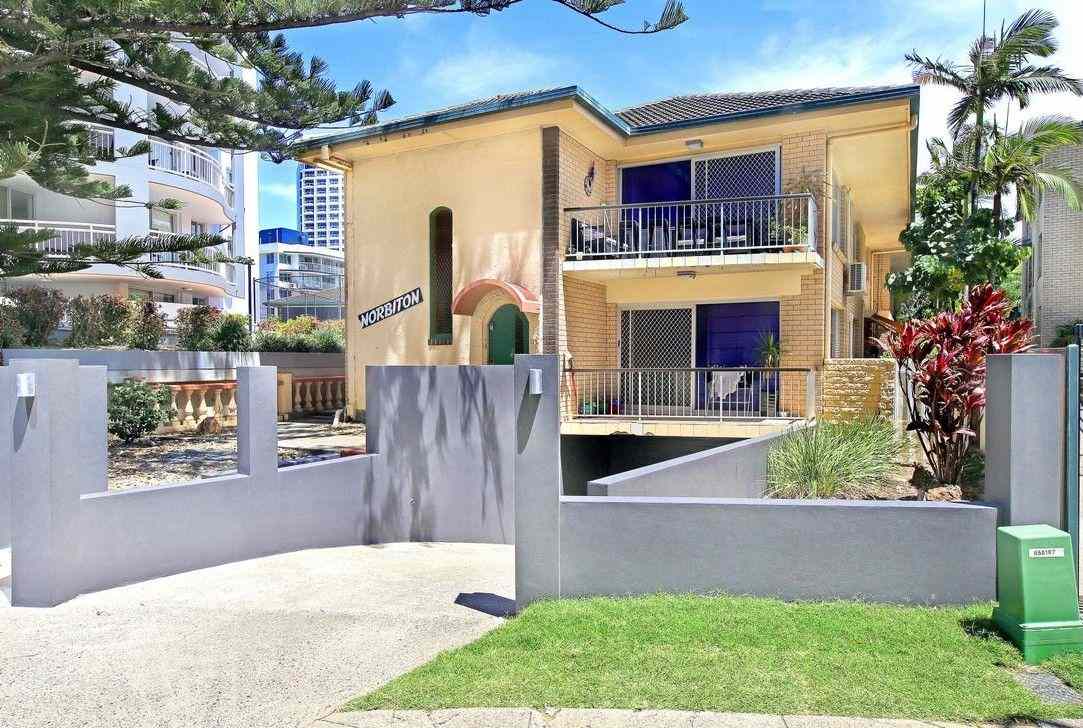 Coastal Comfort Meets Everyday Convenience: QLD Surfers Paradise, QLD 4217 House | Prop-GPT the AI-Powered Property Portal