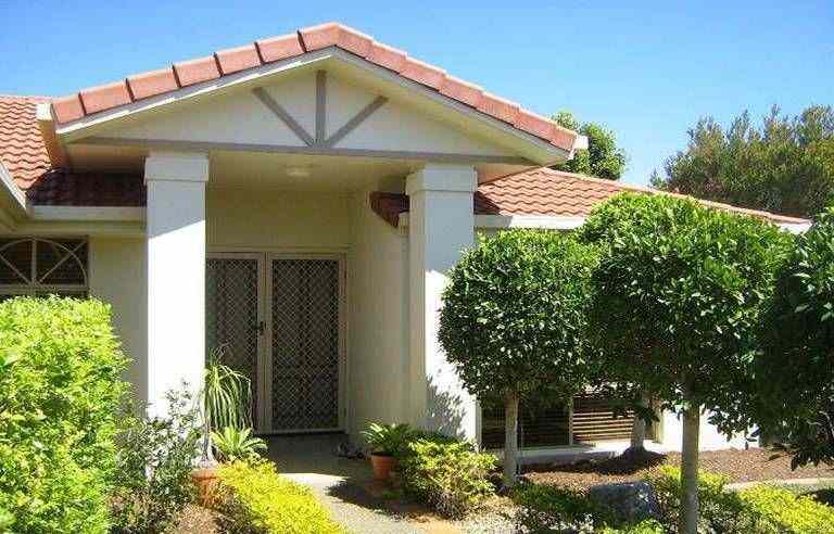 Family Home in the Heart of Somerset Views Estate- BREAK LEASE RENT INCREASE FROM 29/01/26 $1,050: QLD Mudgeeraba, QLD 4213 House | Prop-GPT the AI-Powered Property Portal