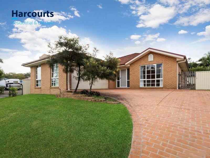 11 Highcliff Close, WOONGARRAH, NSW 2259 - House for Rent - harcourts.net: NSW Woongarrah, NSW 2259 House | Prop-GPT the AI-Powered Property Portal