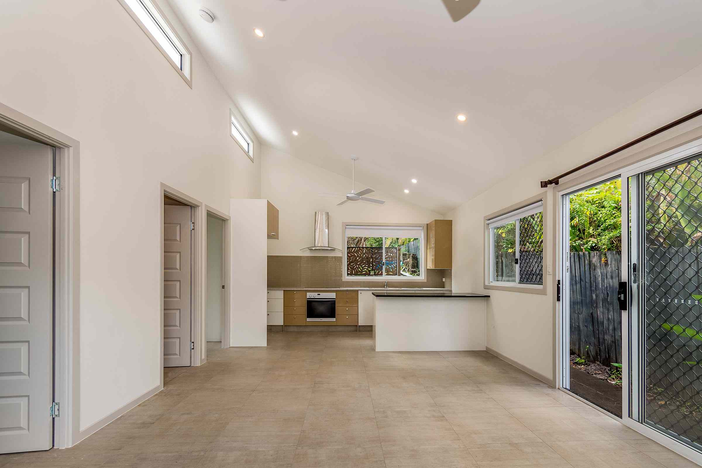 Great Location with Air Conditioning & Modern Features !: QLD Maroochydore, QLD 4558 Unit | Prop-GPT the AI-Powered Property Portal