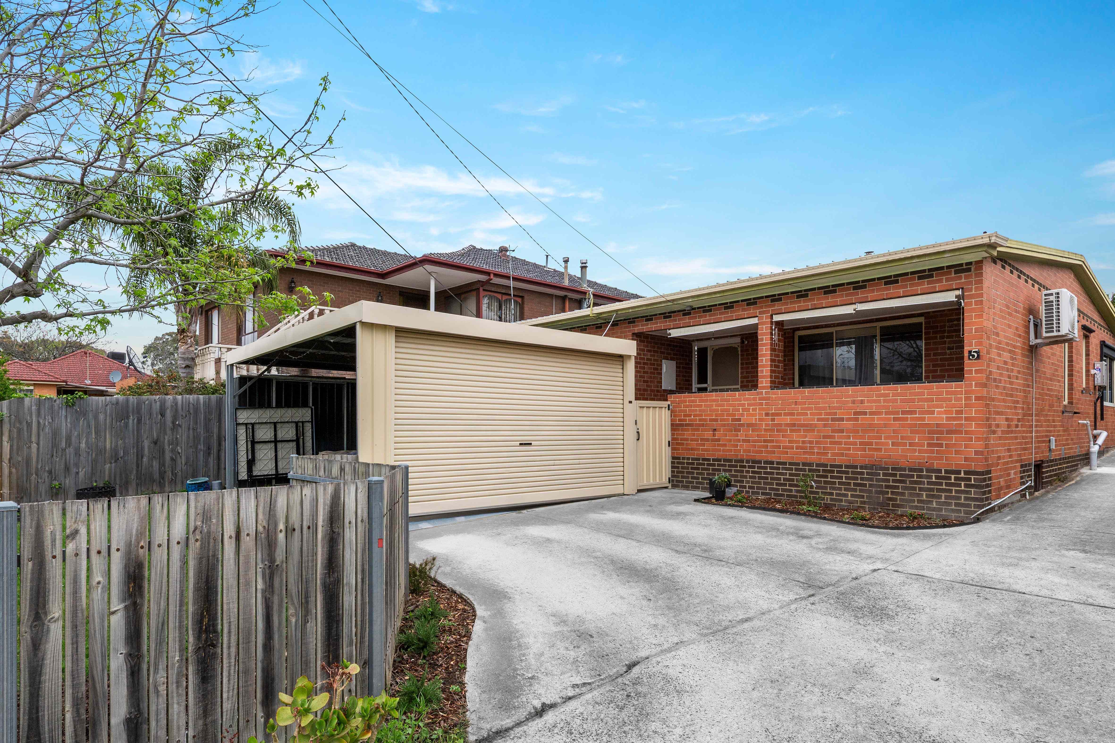 Prime Watsonia Location!: VIC Watsonia, VIC 3087 Unit | Prop-GPT the AI-Powered Property Portal