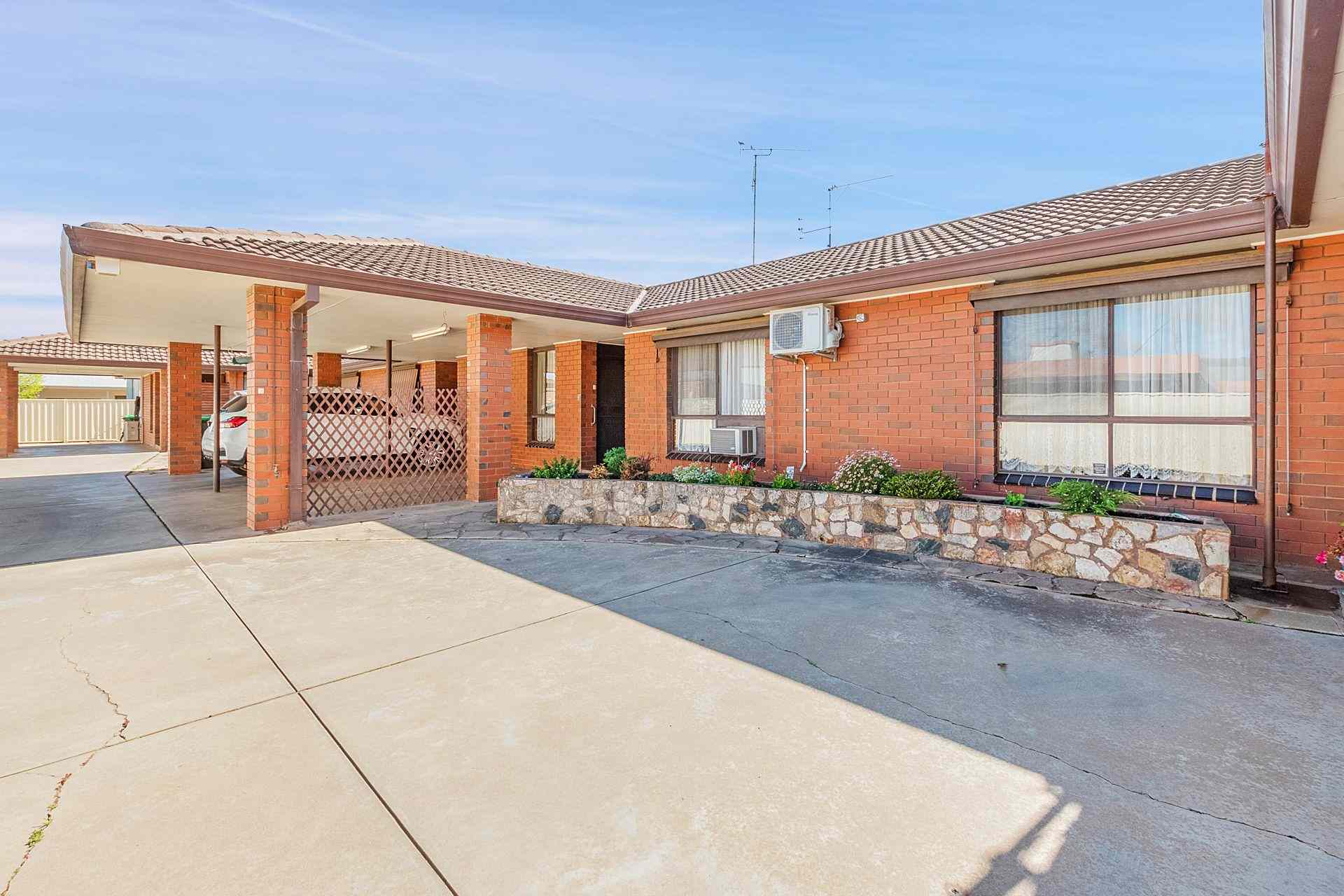 Absolute central unit in Moama: NSW Moama, NSW 2731 Unit | Prop-GPT the AI-Powered Property Portal