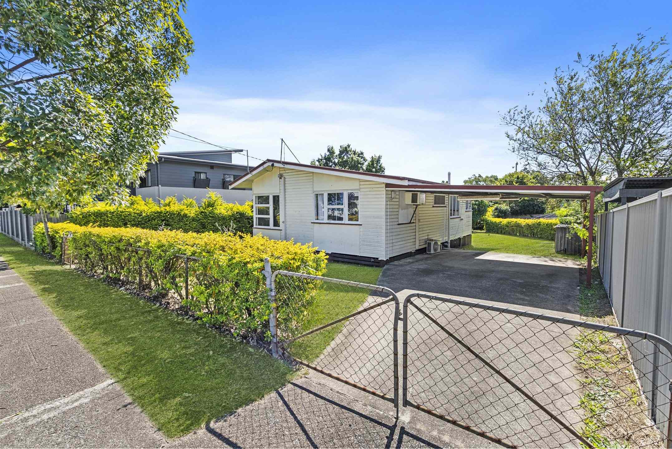 Great Location, Neat and Tidy: QLD Acacia Ridge, QLD 4110 House | Prop-GPT the AI-Powered Property Portal