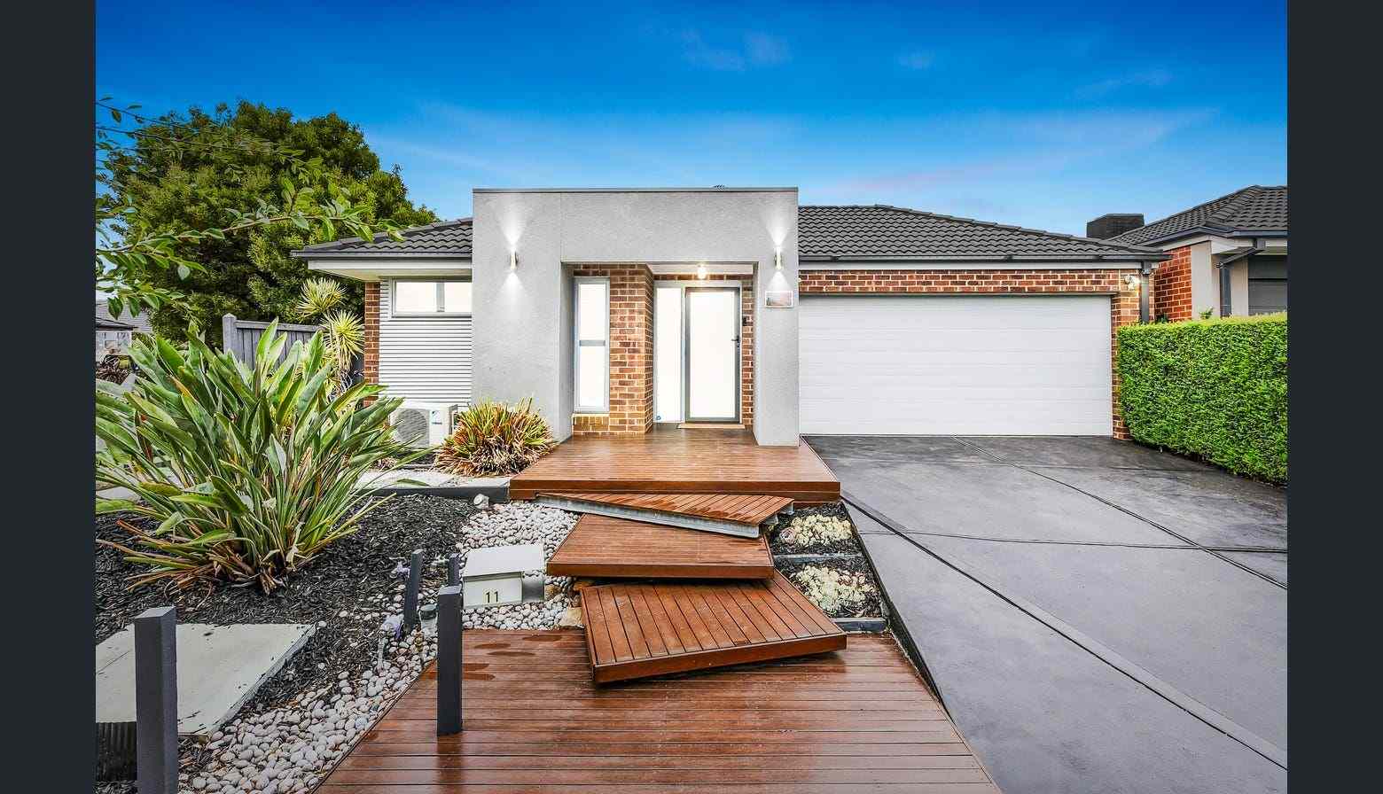 Luxury Living in the Heart of Marriott Waters: VIC Lyndhurst, VIC 3975 House | Prop-GPT the AI-Powered Property Portal