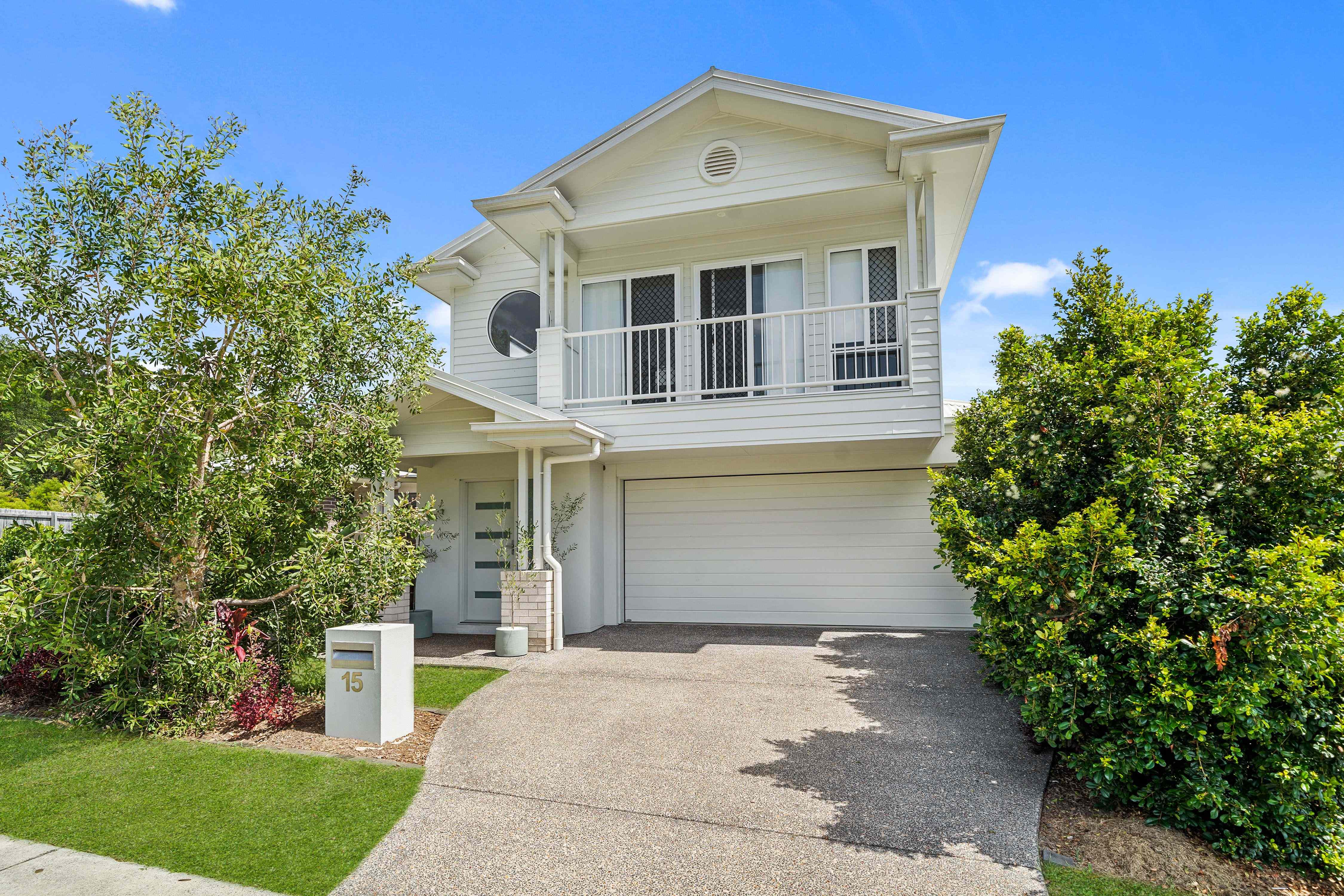 Prop-GPT: House: QLD Yarrabilba, QLD 4207 Hamptons Dream