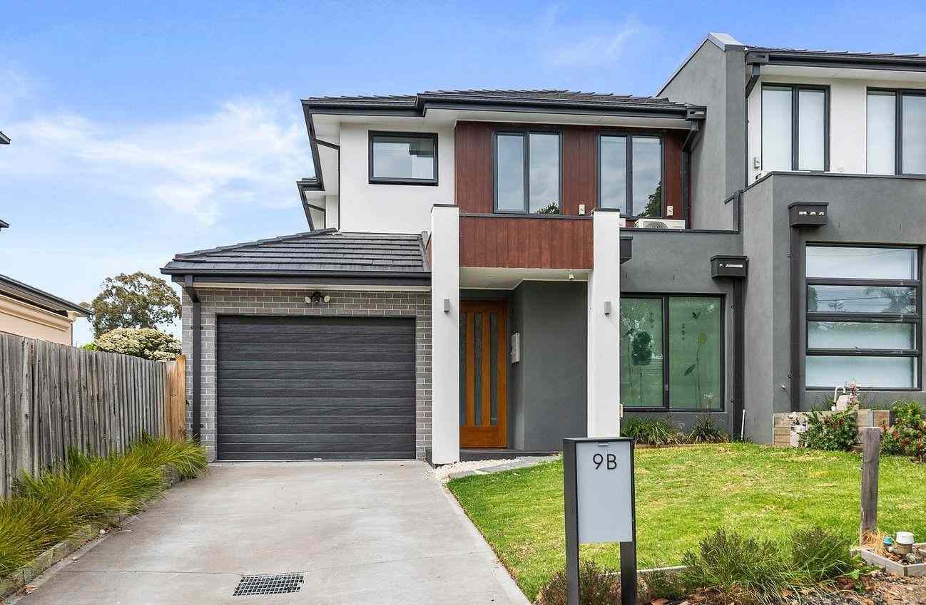 EXECUTIVE LIVING IN A PRIME LOCATION!: VIC Glen Waverley, VIC 3150 Acreage/Semi-Rural | Prop-GPT the AI-Powered Property Portal