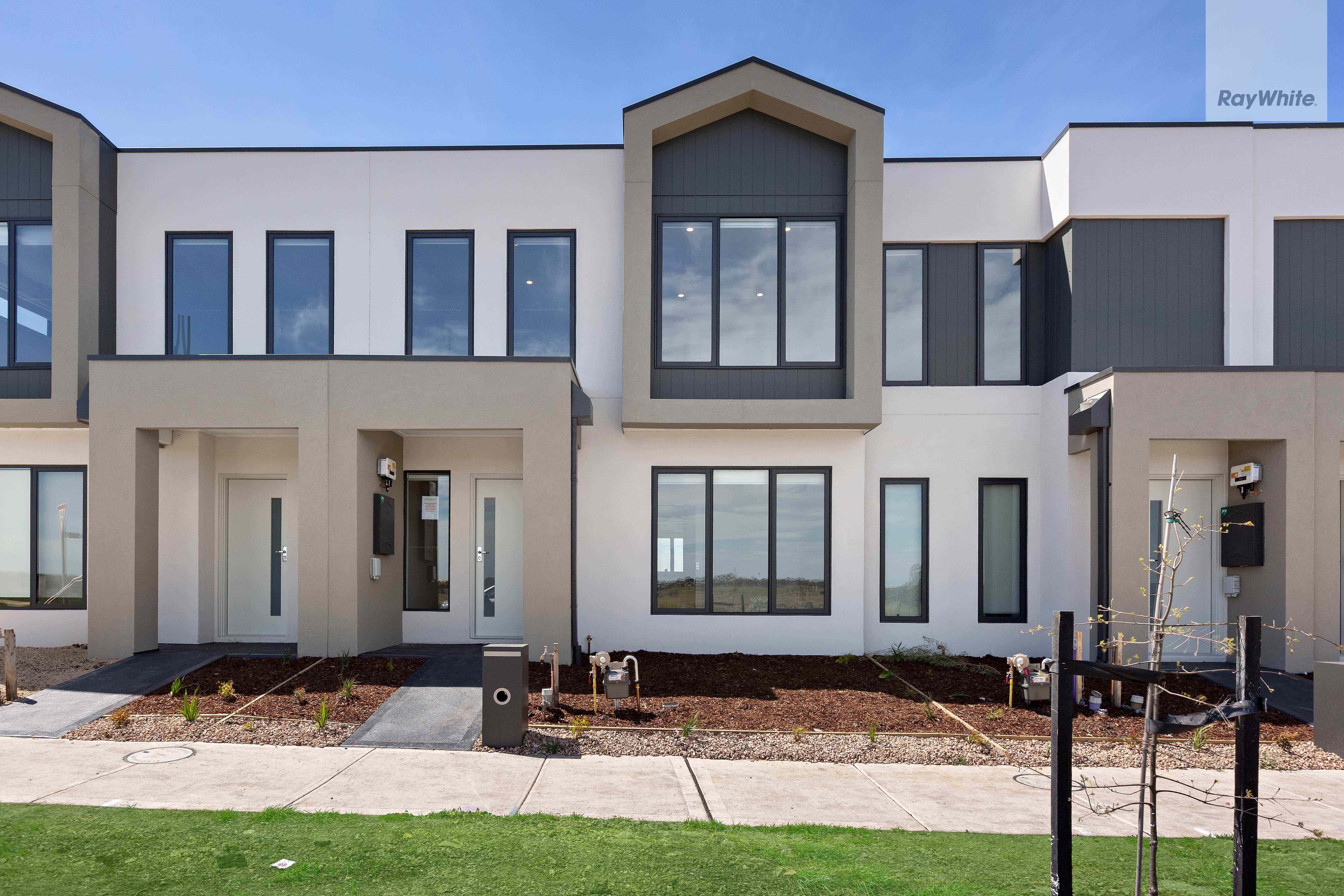 Perfect Blend of Space & Style: VIC Wollert, VIC 3750 Townhouse | Prop-GPT the AI-Powered Property Portal