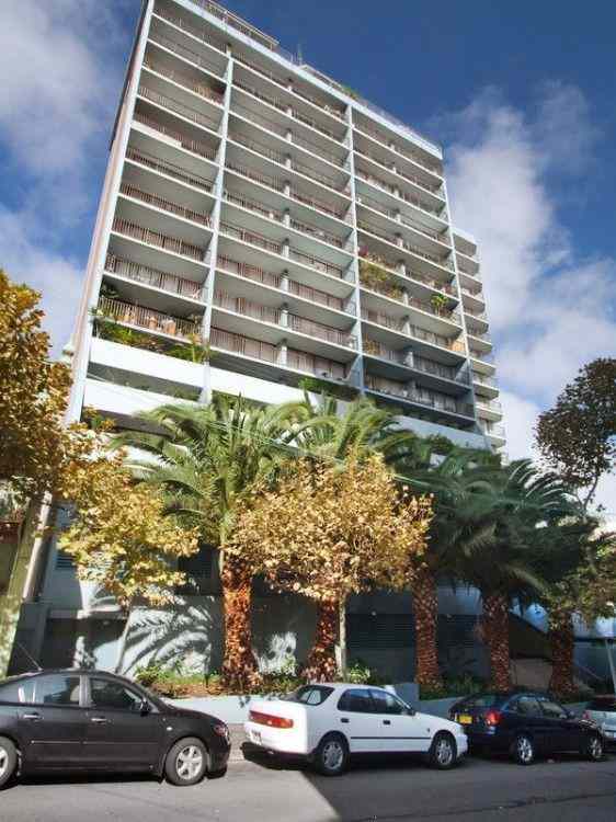 A CHIC INNER-CITY PAD: NSW Surry Hills, NSW 2010 Apartment | Prop-GPT the AI-Powered Property Portal