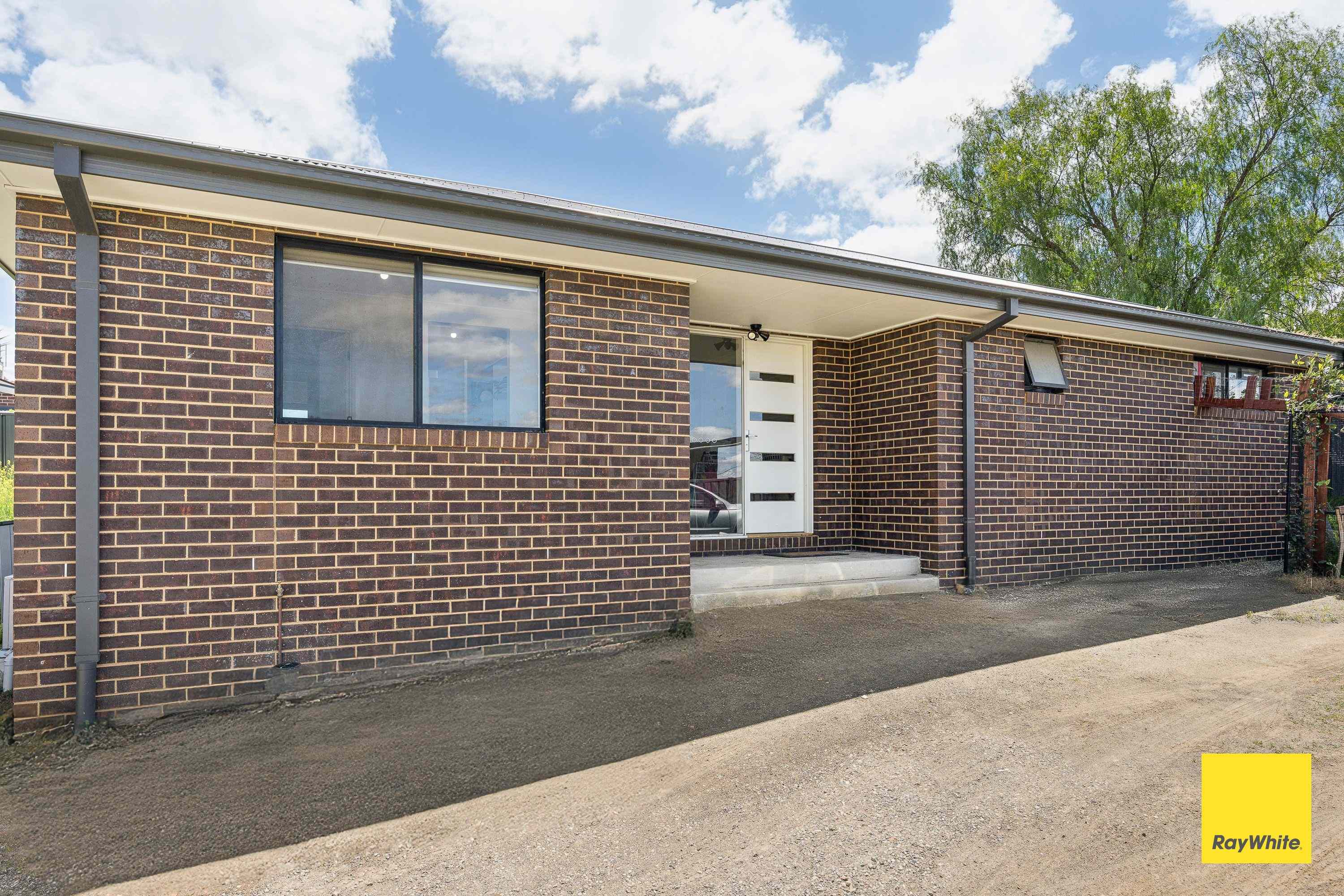 Shared Accommodation -  Private Furnished Room with Ensuite, Private Lounge with Sofa and Kitchenette - All Bills Includ: VIC Golden Square, VIC 3555 House | Prop-GPT the AI-Powered Property Portal