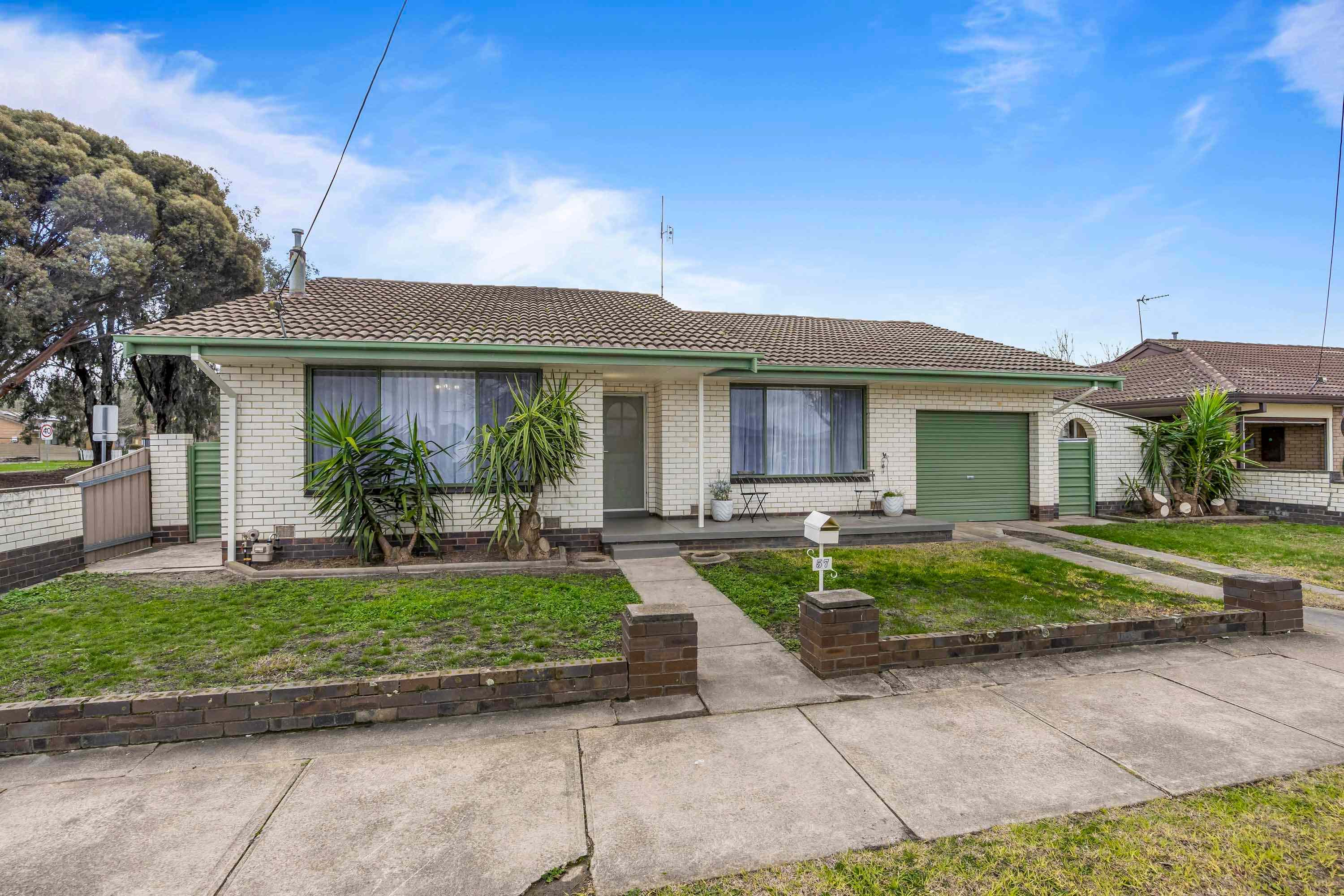 Recently Refurbished Charming 3-Bedroom Home: VIC Ararat, VIC 3377 House | Prop-GPT the AI-Powered Property Portal