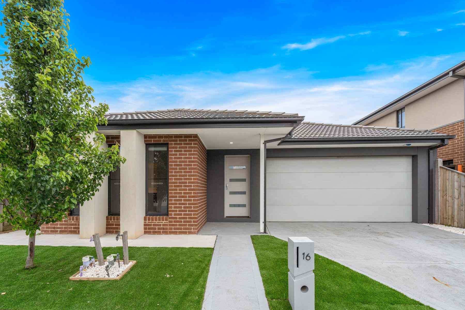 Perfect balance of space, style & convenience!: VIC Mickleham, VIC 3064 House | Prop-GPT the AI-Powered Property Portal