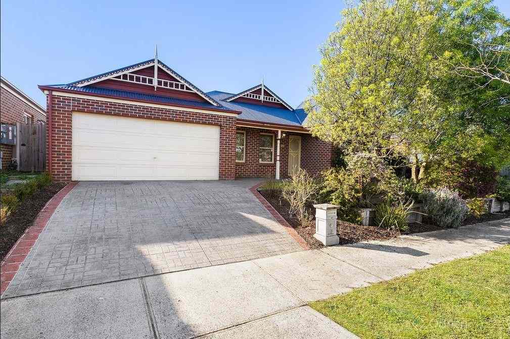 Spacious Family Home: VIC Berwick, VIC 3806 House | Prop-GPT the AI-Powered Property Portal