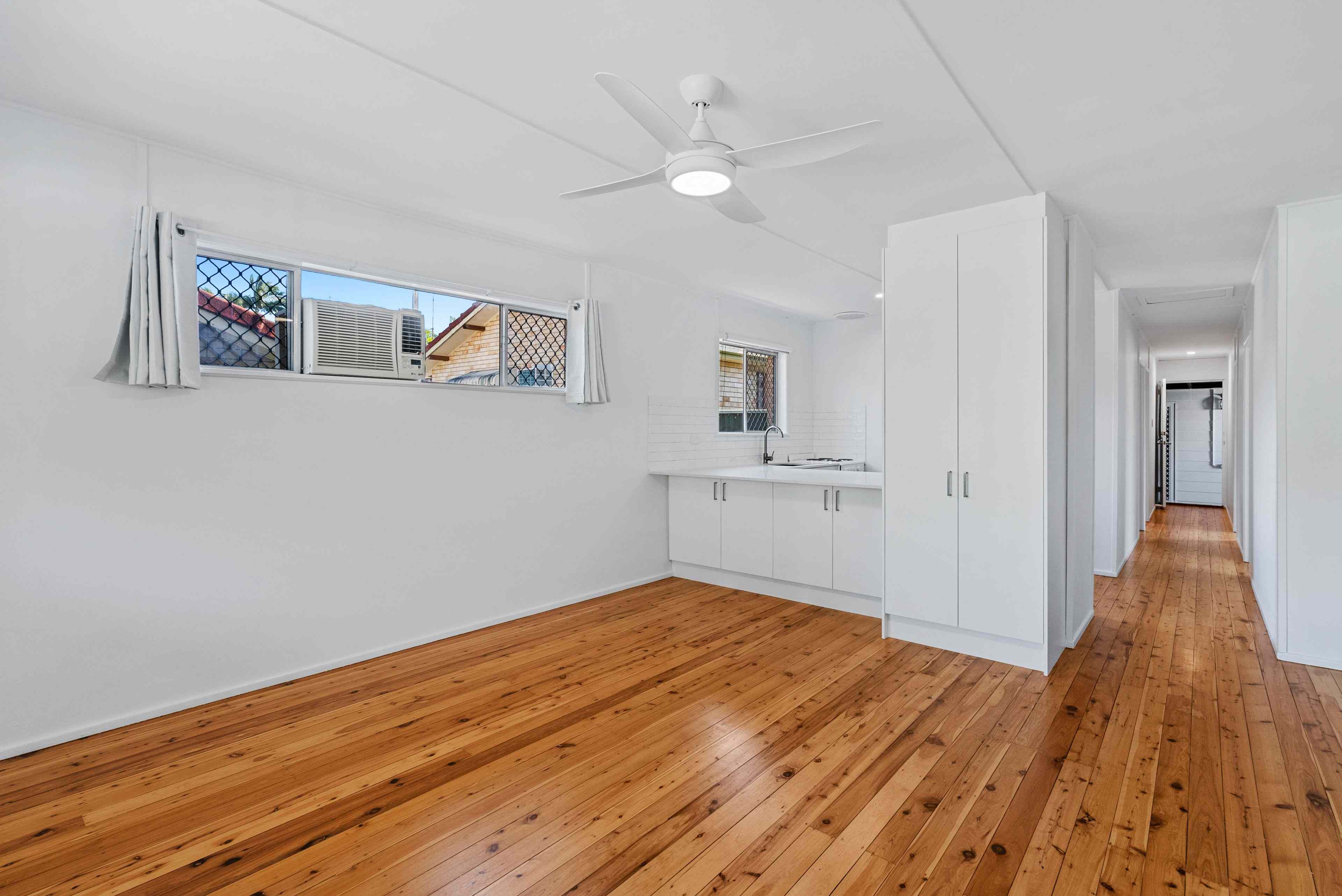 Charming & Low Maintenance Duplex in Ideal Location: QLD Southport, QLD 4215 DuplexSemi-detached | Prop-GPT the AI-Powered Property Portal