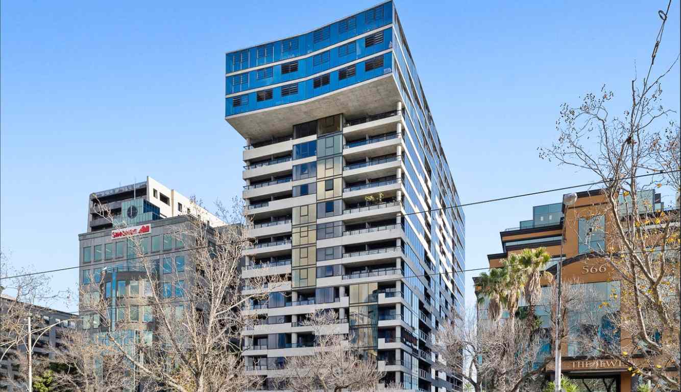 Partly Furnished Luxury Apartment on Melbourne's Premiere Boulevard: VIC St Kilda Road Melbourne, VIC 3004 Unit | Prop-GPT the AI-Powered Property Portal