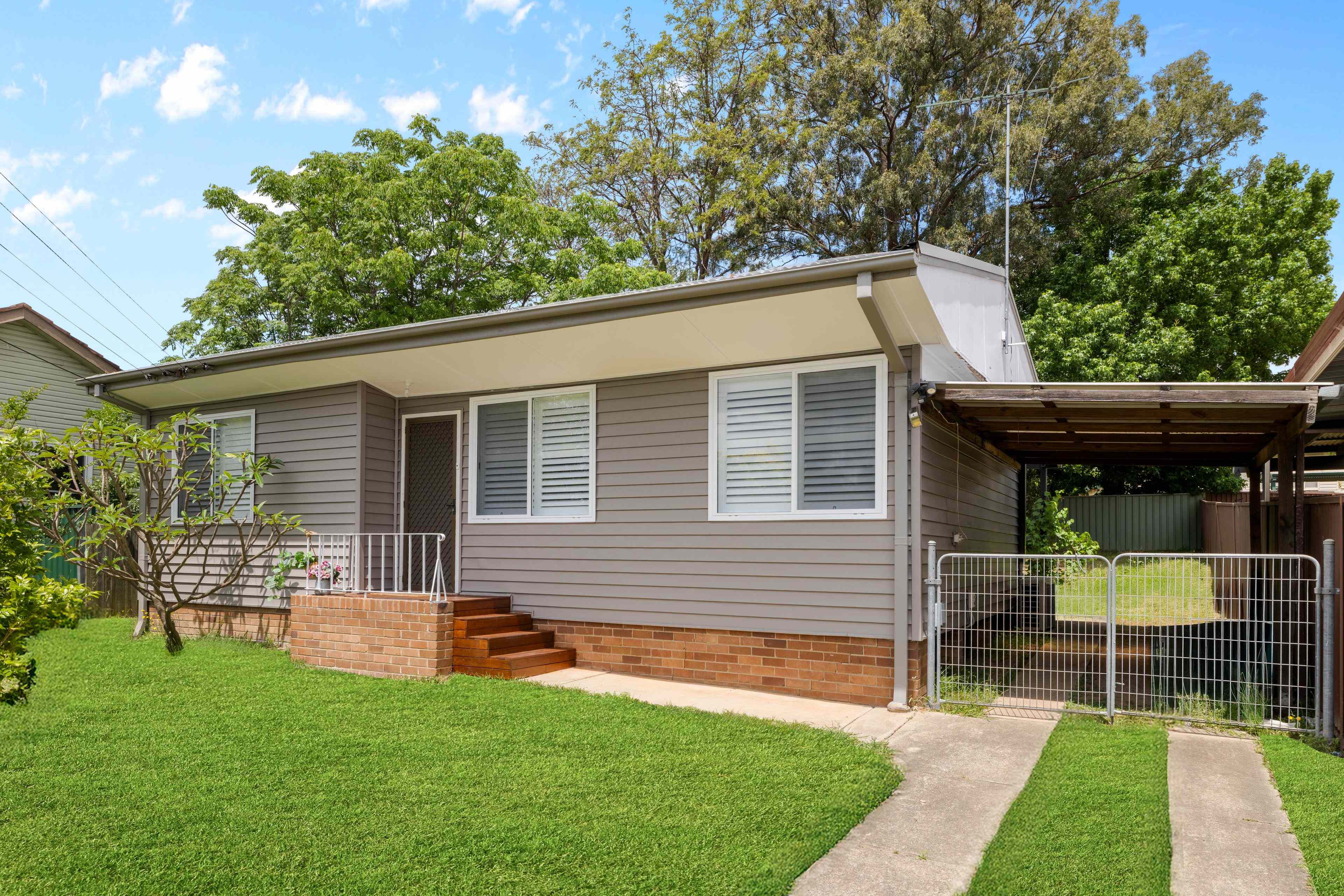 Spacious Family Home in a Prime Location: NSW Lalor Park, NSW 2147 House | Prop-GPT the AI-Powered Property Portal