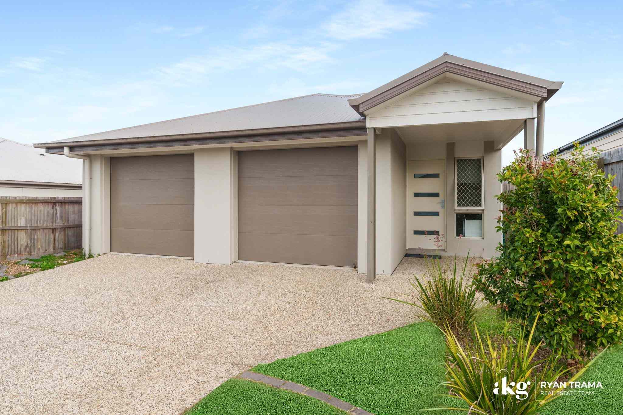 Modern 3-Bedroom duplex in Park Ridge: QLD Park Ridge, QLD 4125 Other | Prop-GPT the AI-Powered Property Portal