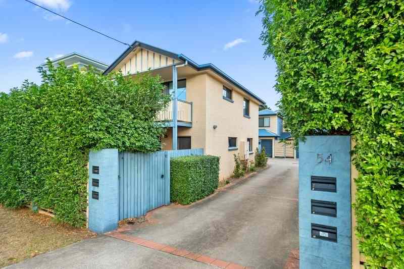 Weekend brunch at the end of the street: QLD Gaythorne, QLD 4051 Townhouse | Prop-GPT the AI-Powered Property Portal