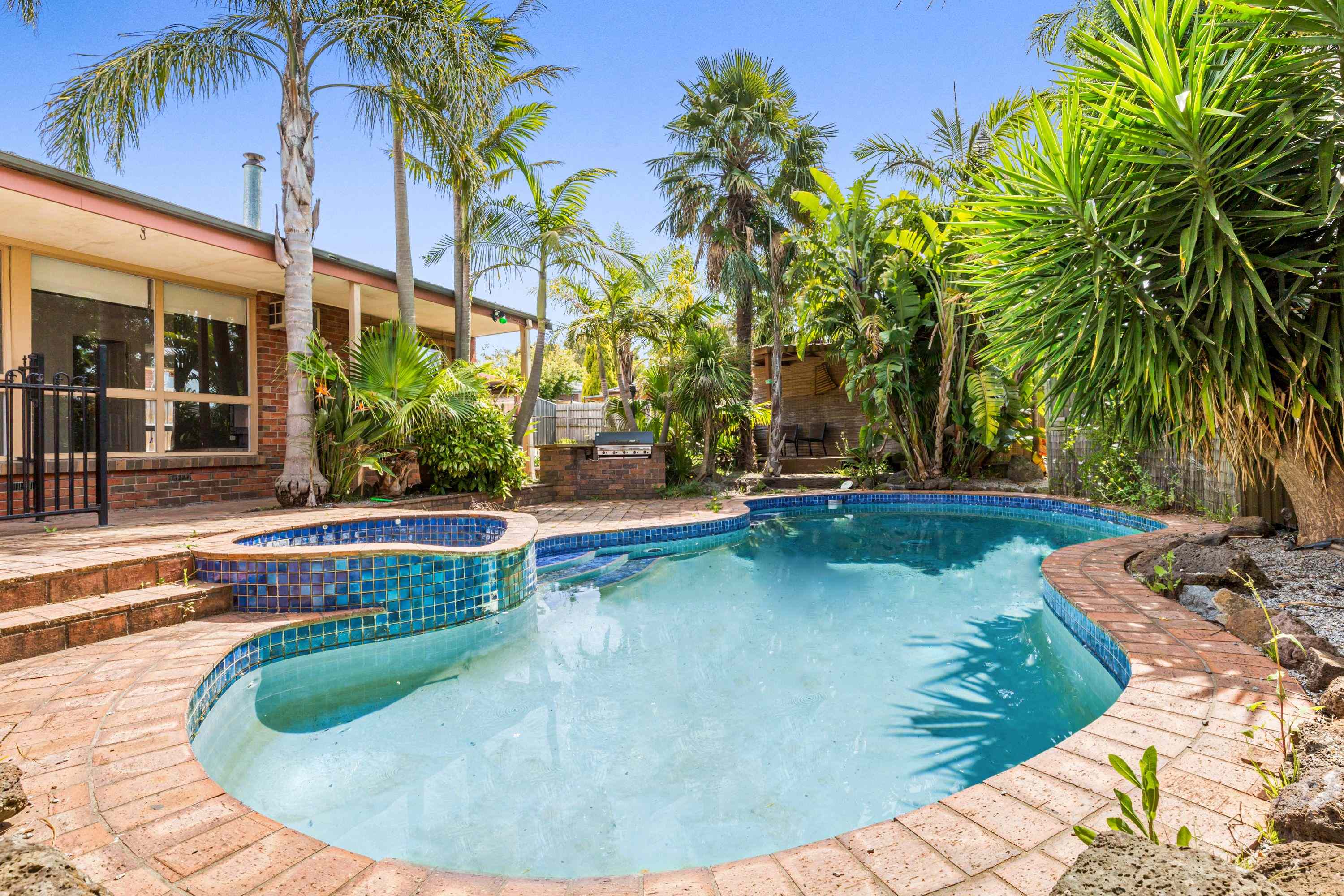 A Family Paradise: VIC Wantirna South, VIC 3152 House | Prop-GPT the AI-Powered Property Portal