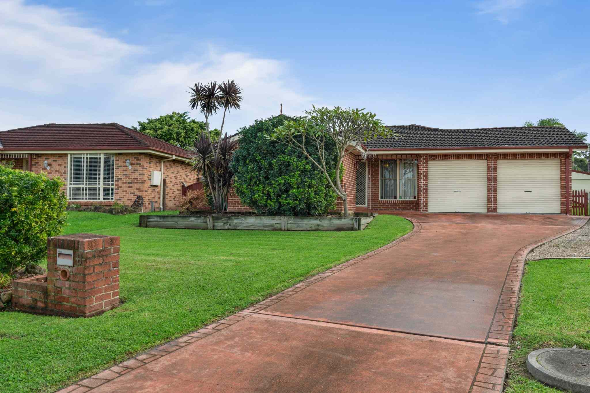 Big Family Home, No Mowing Required!: NSW Worrigee, NSW 2540 House | Prop-GPT the AI-Powered Property Portal