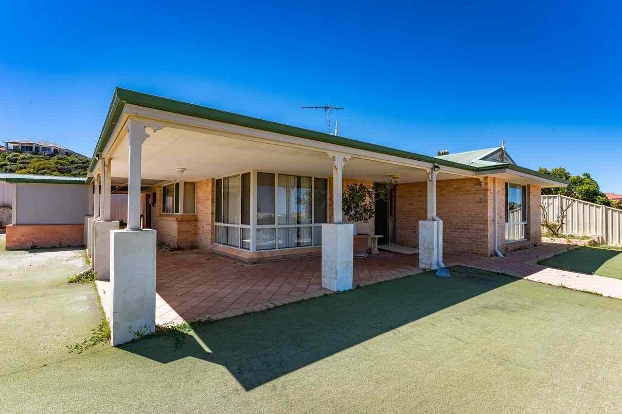 LOVELY ELEVATED SETTING.: WA Wandina, WA 6530 House | Prop-GPT the AI-Powered Property Portal