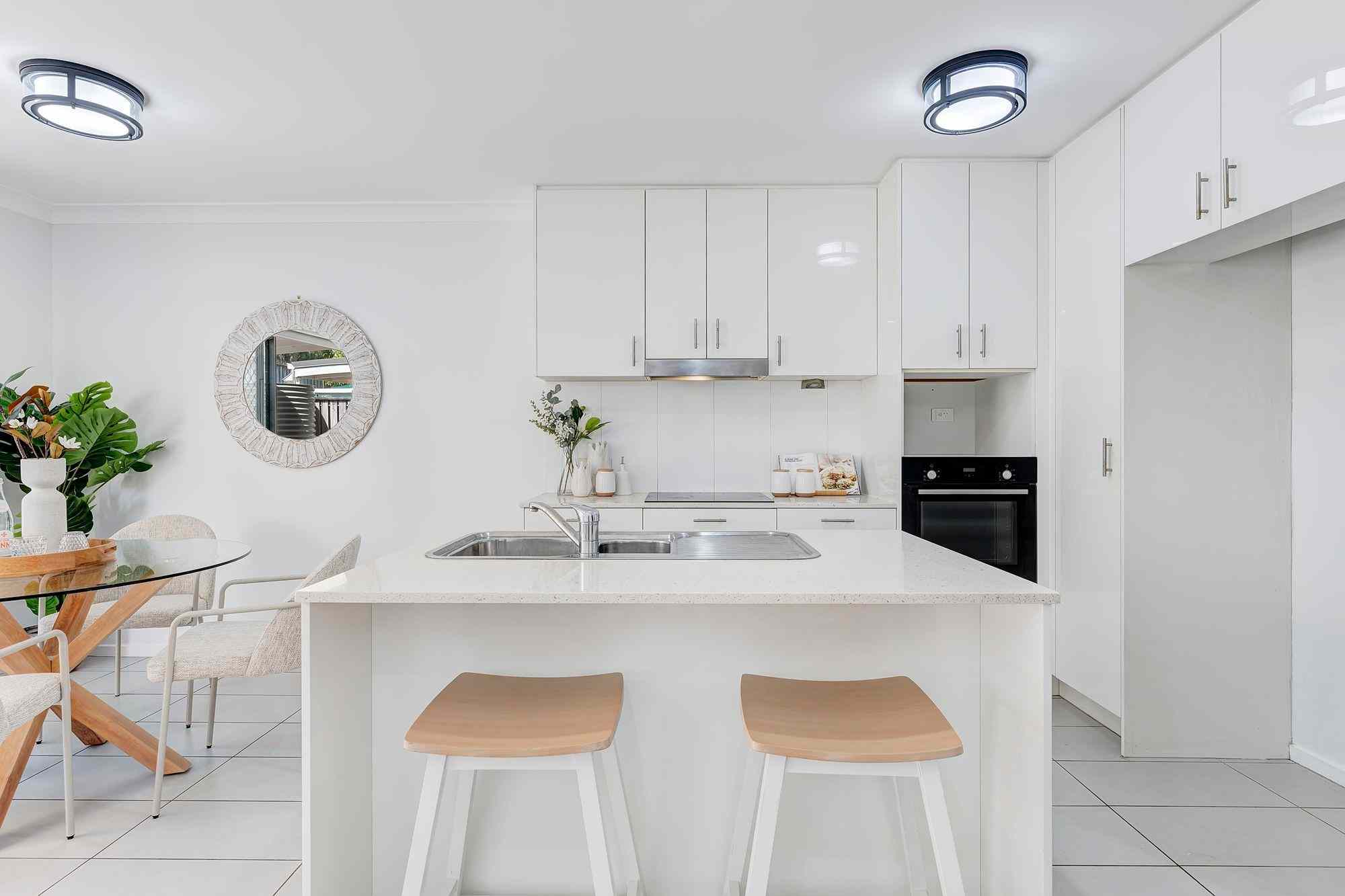 Modern Townhouse Living in the Heart of Eight Mile Plains: QLD Eight Mile Plains, QLD 4113 Townhouse | Prop-GPT the AI-Powered Property Portal