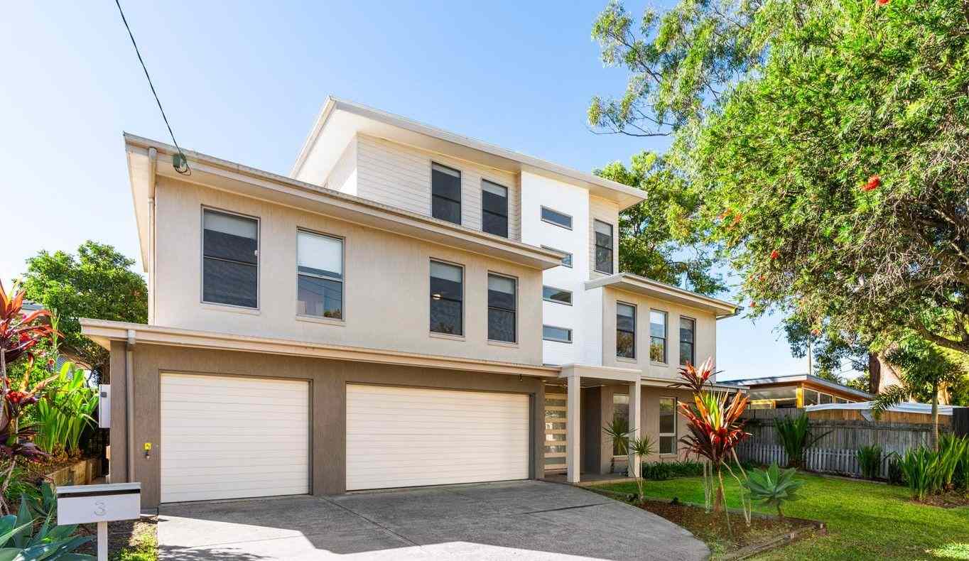 Great 4 bedroom apartment - includes utilities: QLD Labrador, QLD 4215 Unit | Prop-GPT the AI-Powered Property Portal