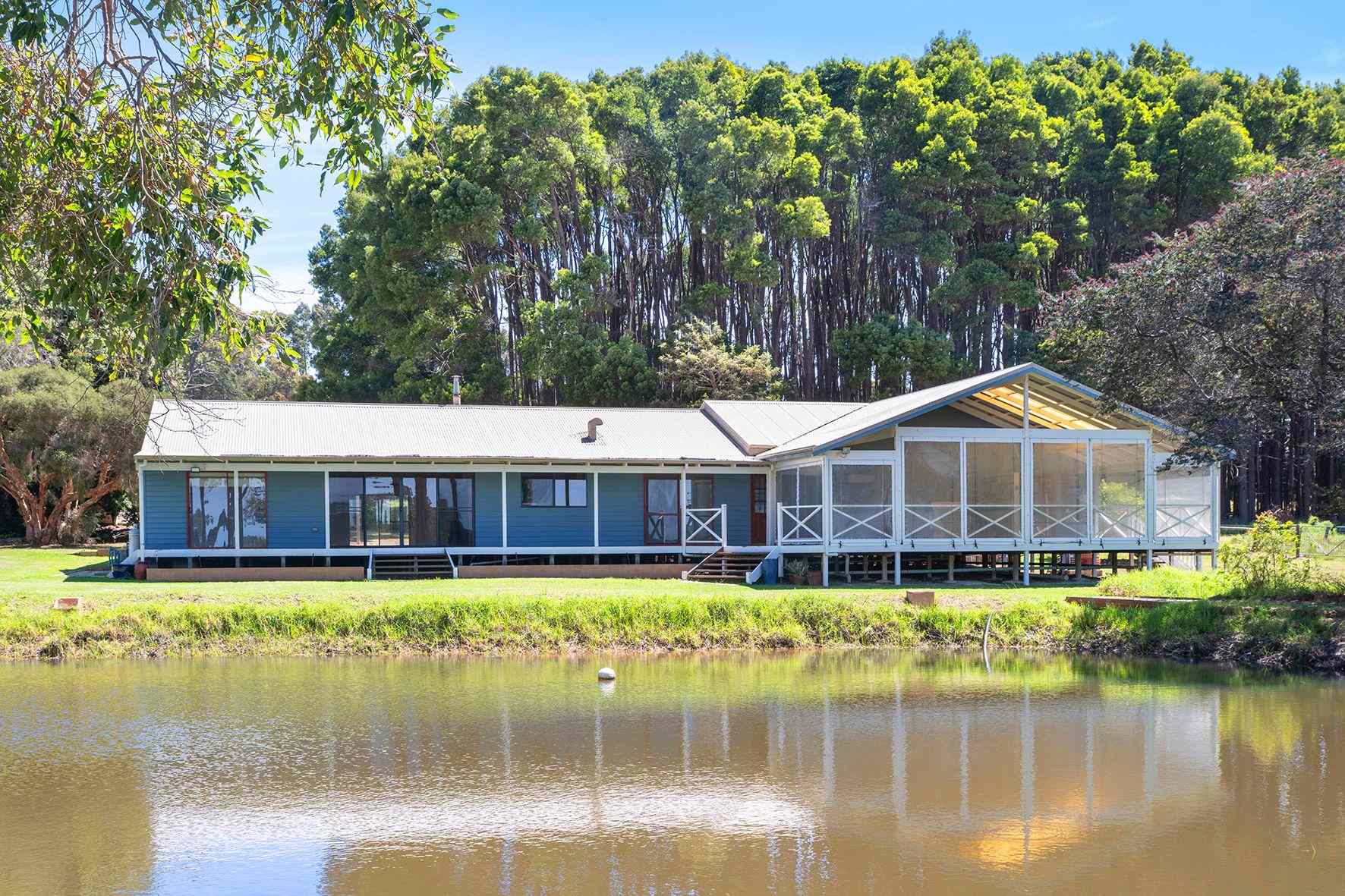 Stunning 5-Bedroom Rural Cottage: WA Rosa Glen, WA 6285 House | Prop-GPT the AI-Powered Property Portal