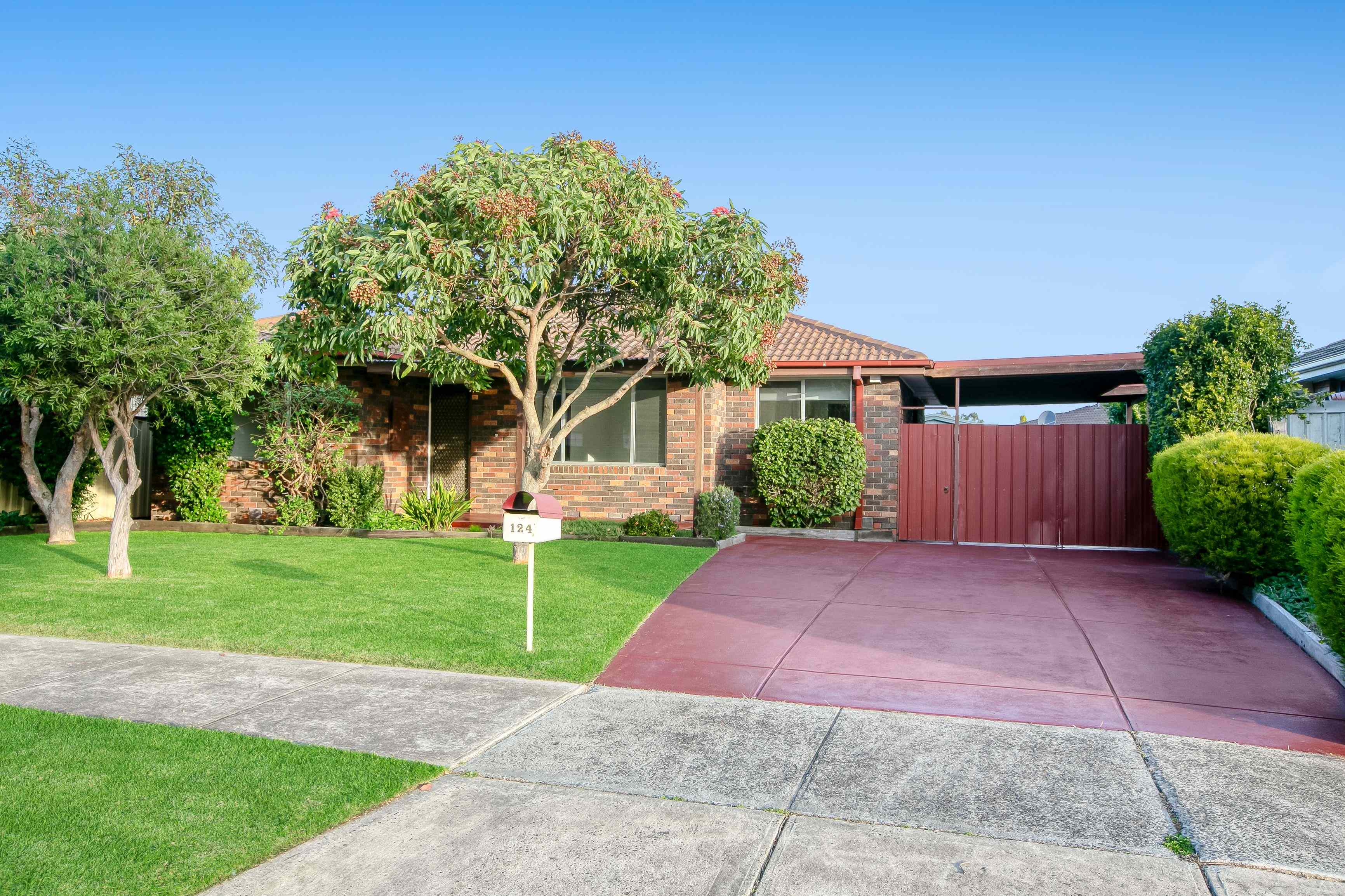 Beautiful 3-Bed Home with Bonus Bungalow - Fresh, Spacious & Ready for You: VIC Lalor, VIC 3075 House | Prop-GPT the AI-Powered Property Portal