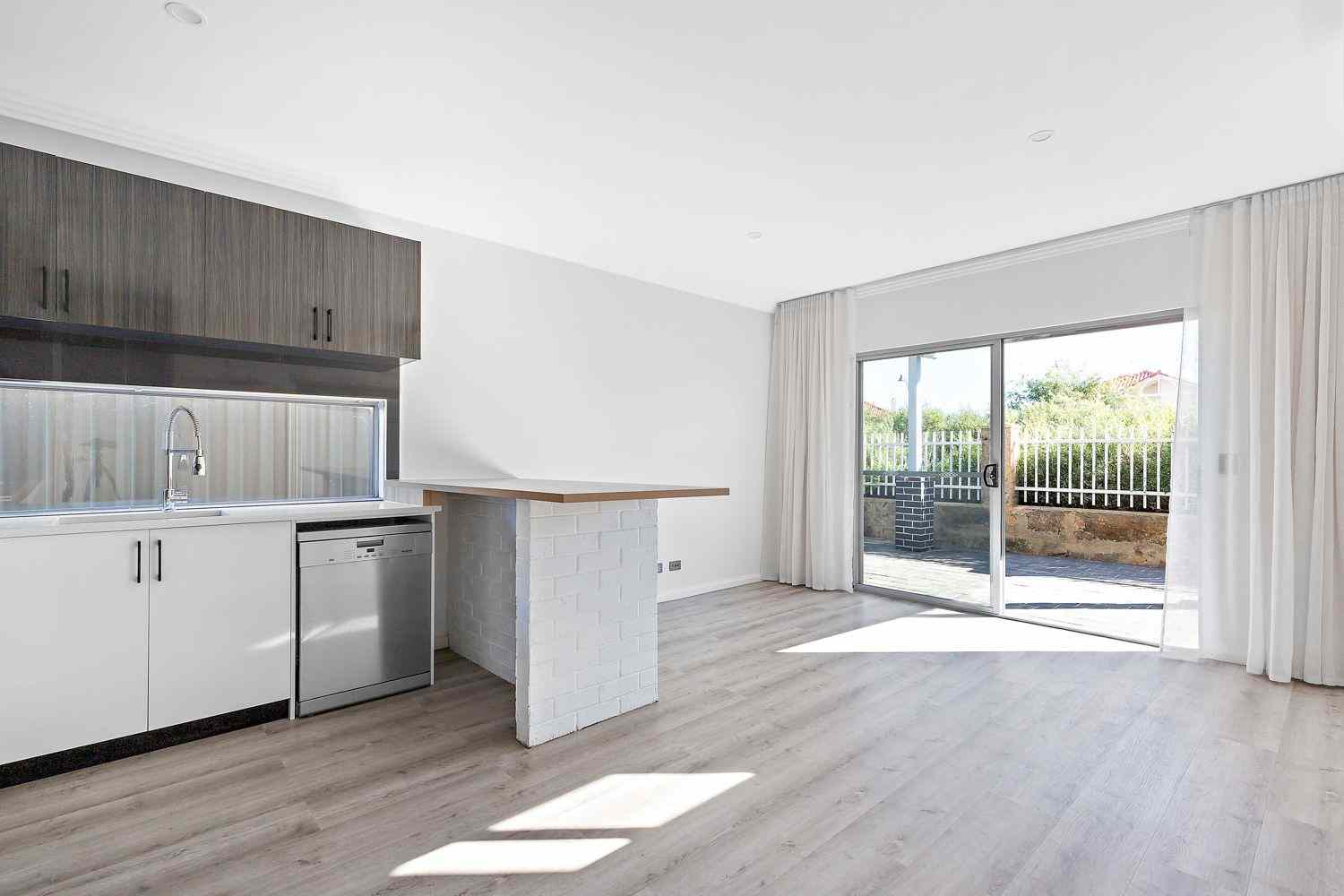 Low maintenance living on the coast: WA Port Kennedy, WA 6172 House | Prop-GPT the AI-Powered Property Portal