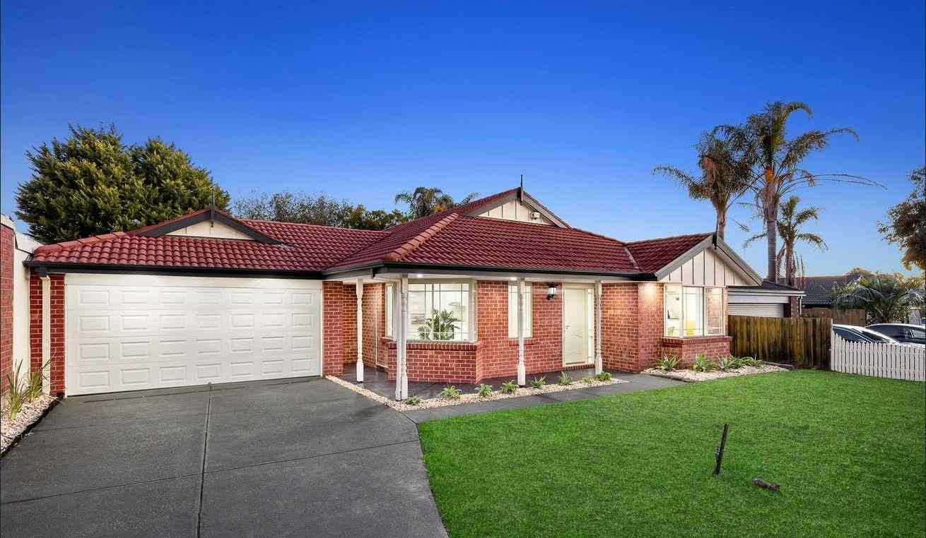 Spacious & Elegant Family Home in a Premium Location: VIC Lynbrook, VIC 3975 House | Prop-GPT the AI-Powered Property Portal