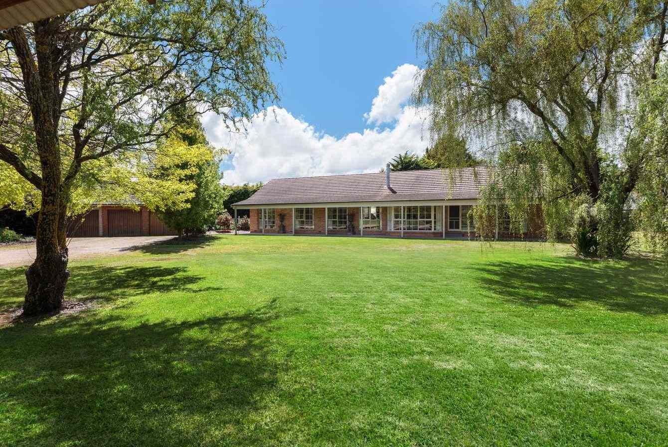 Lifestyle Living, Close to Town, Gardening Included!: VIC Gisborne, VIC 3437 House | Prop-GPT the AI-Powered Property Portal