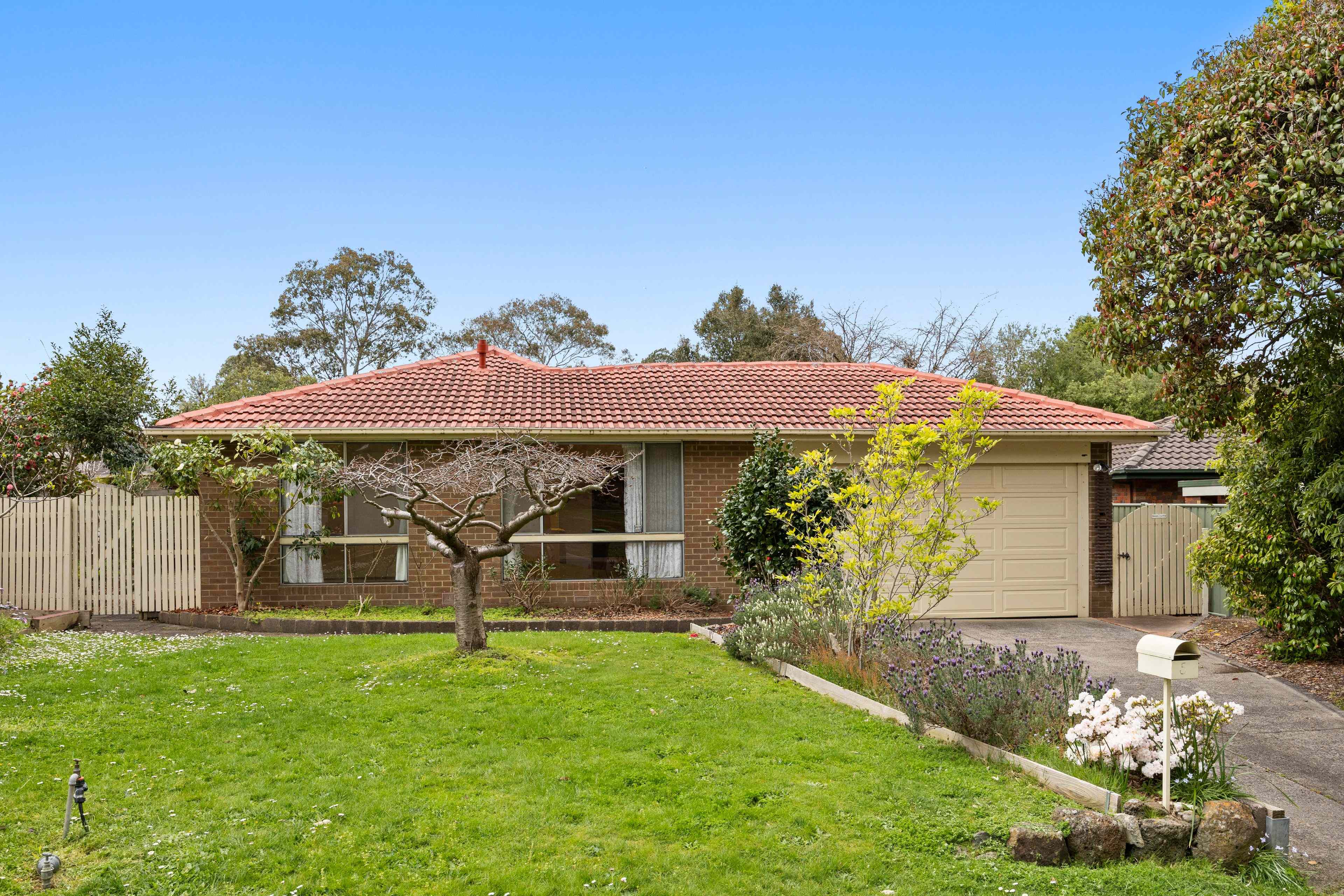 Fantastic Home with Modern Upgrades: VIC Wantirna, VIC 3152 House | Prop-GPT the AI-Powered Property Portal