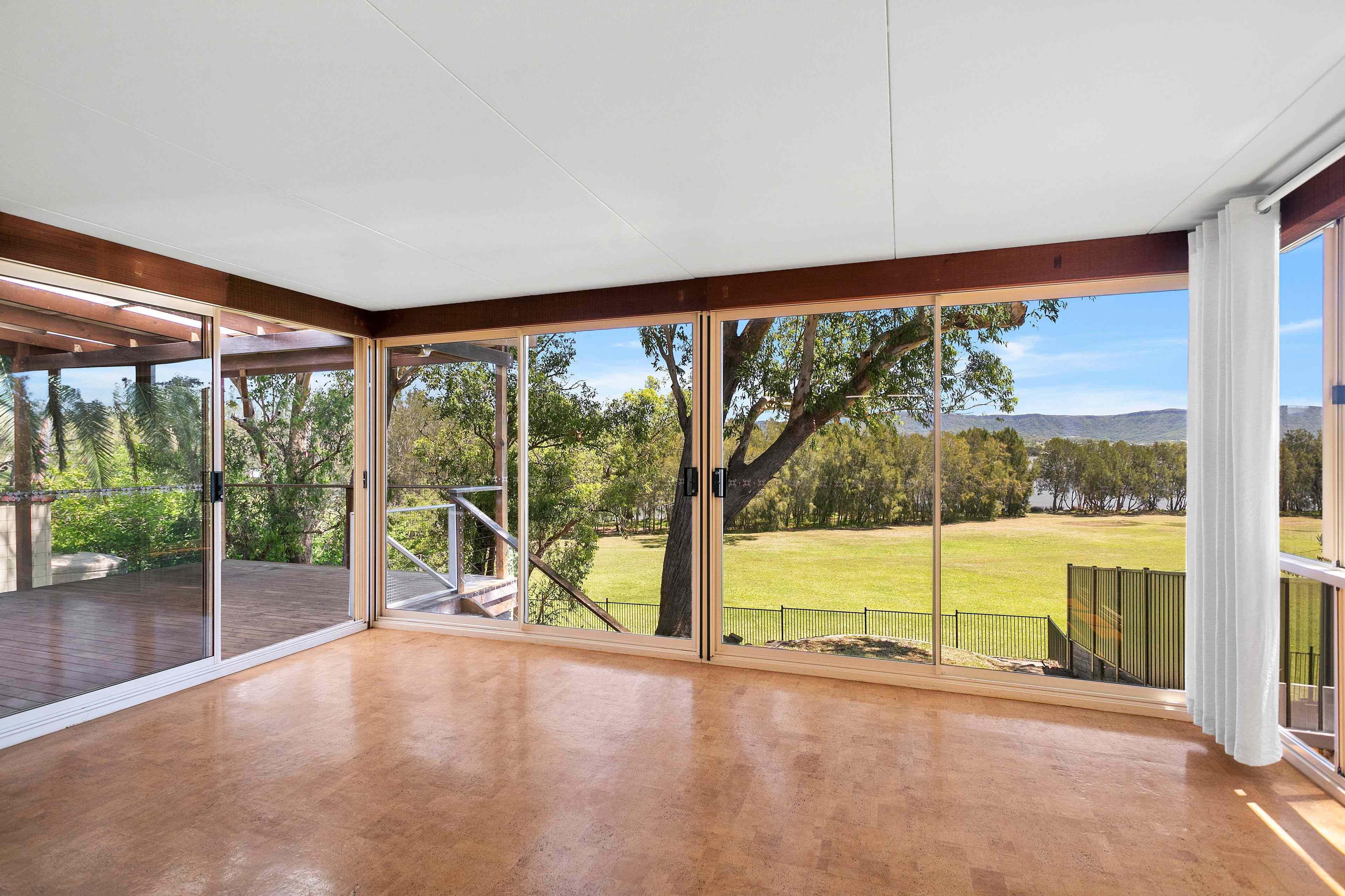 Gorgeous 3 Bedroom Cottage With Spectacular Views - UTILITES INCLUDED: NSW Oak Flats, NSW 2529 House | Prop-GPT the AI-Powered Property Portal