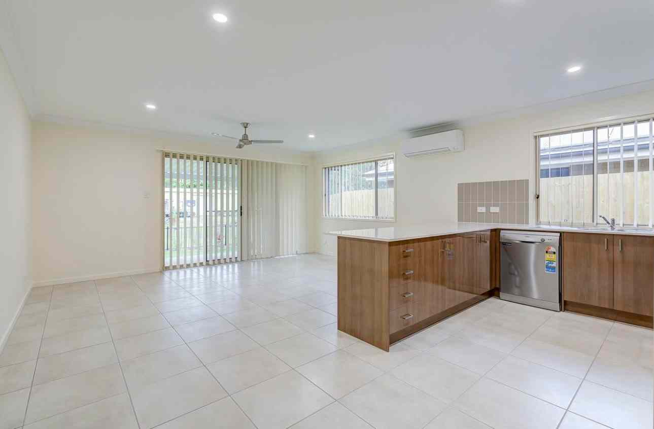 SPACIOUS FAMILY HOME WITH SOLAR: QLD Bahrs Scrub, QLD 4207 House | Prop-GPT the AI-Powered Property Portal