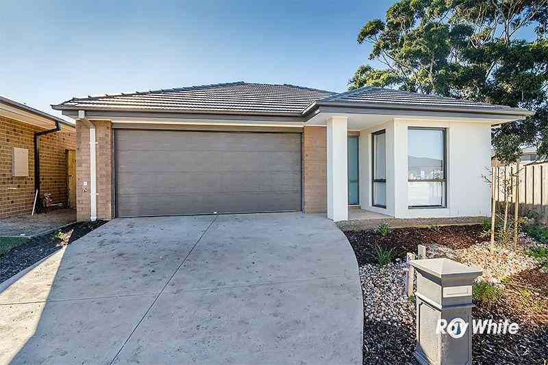 Elegant Family Home: VIC Cranbourne East, VIC 3977 House | Prop-GPT the AI-Powered Property Portal