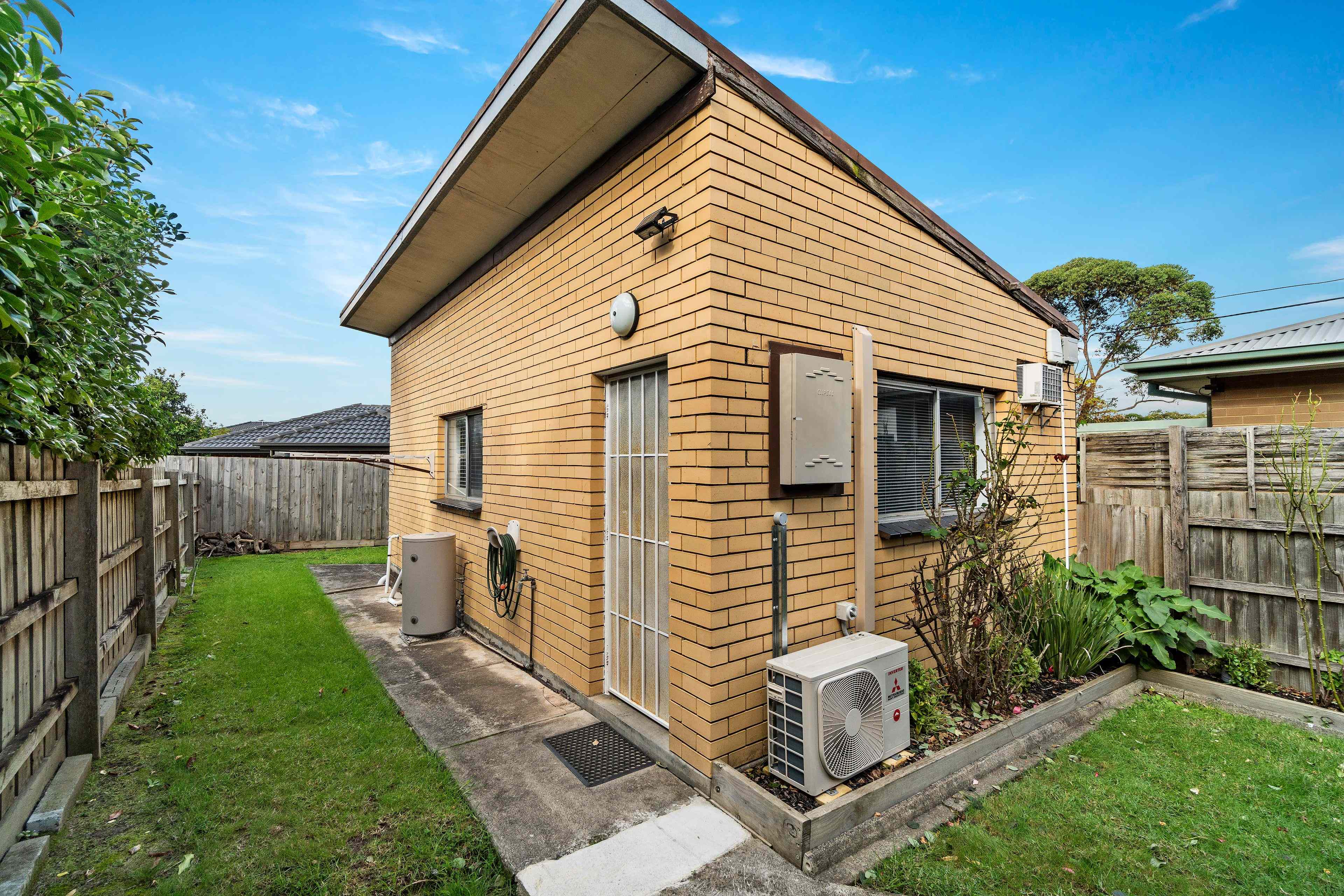 Stylish Fully Furnished 1-Bedroom Unit in a Prime Wantirna South Location: VIC Wantirna South, VIC 3152 Unit | Prop-GPT the AI-Powered Property Portal