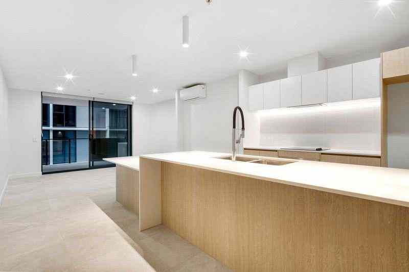 Near New Two Bedroom Unit In Carl Residences: QLD Woolloongabba, QLD 4102 Unit | Prop-GPT the AI-Powered Property Portal