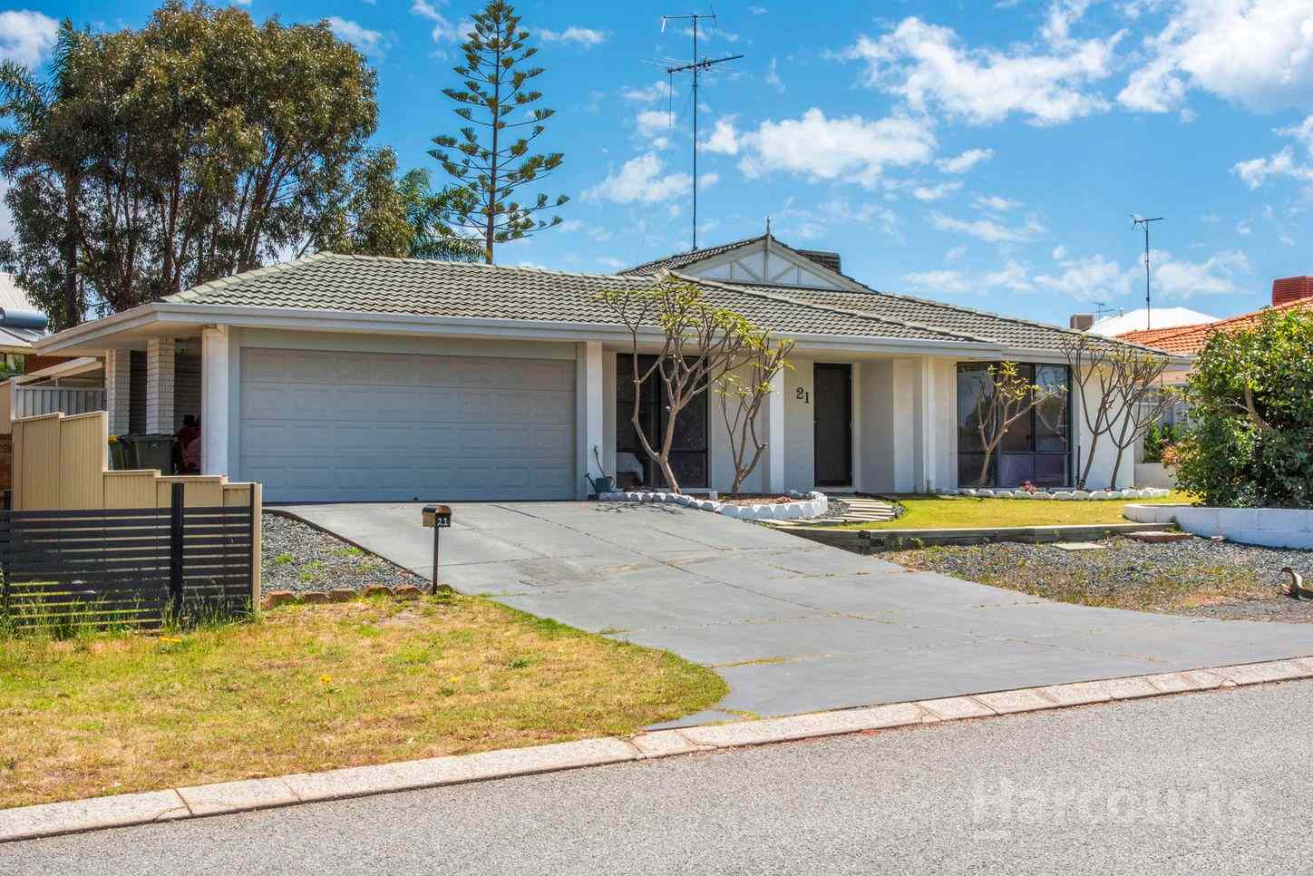 21 Silvertop Avenue, HALLS HEAD, WA 6210 - House for Rent - harcourts.net: WA Halls Head, WA 6210 House | Prop-GPT the AI-Powered Property Portal