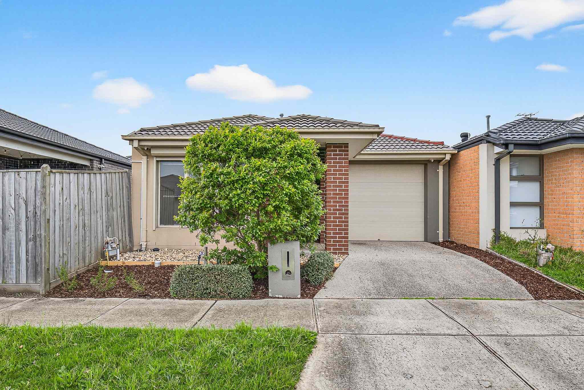 Perfectly positioned in a sought-after pocket of Cranbourne West: VIC Cranbourne West, VIC 3977 House | Prop-GPT the AI-Powered Property Portal