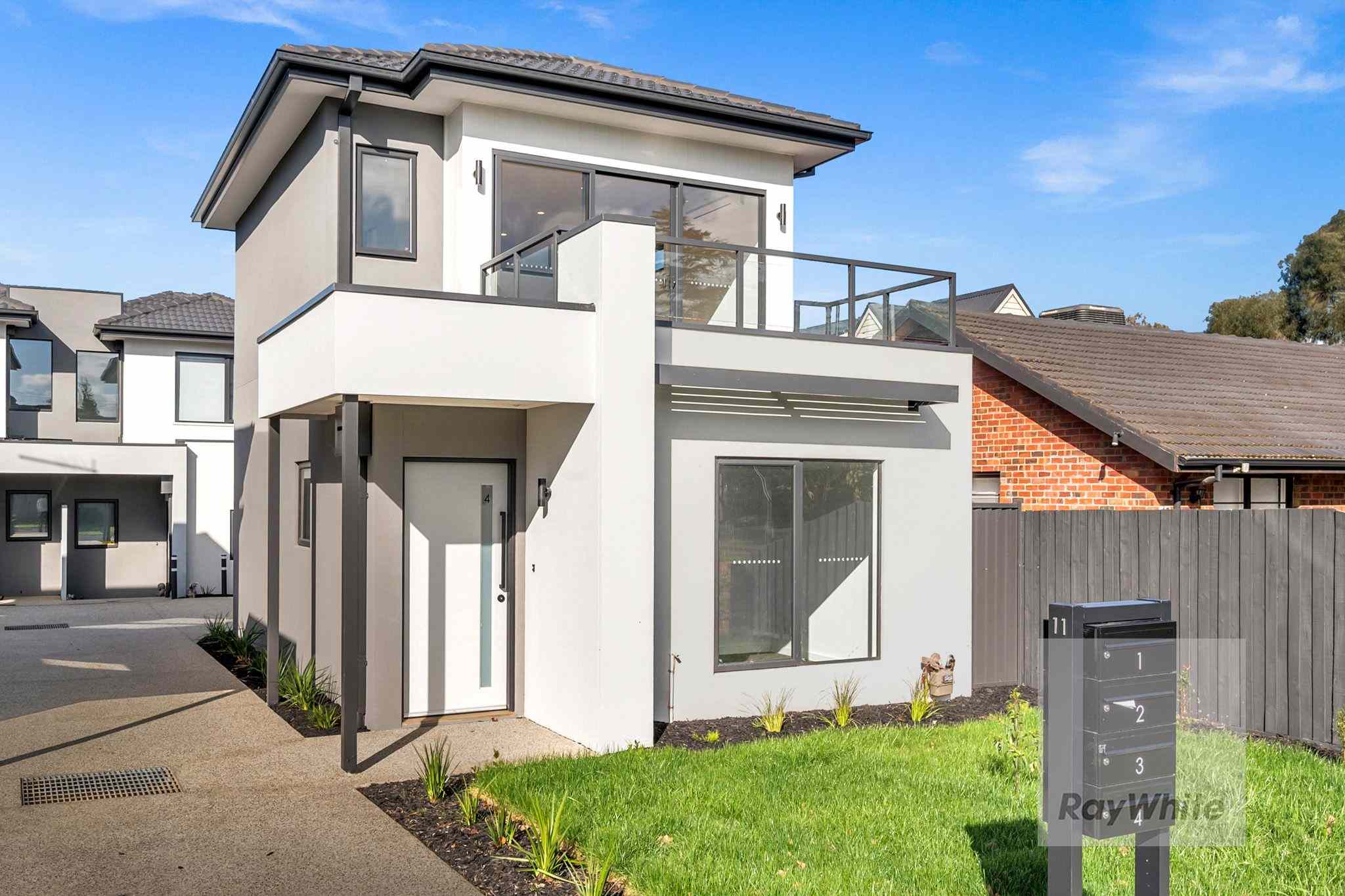 Stunning townhouse, close to all amenities: VIC Heidelberg Heights, VIC 3081 House | Prop-GPT the AI-Powered Property Portal