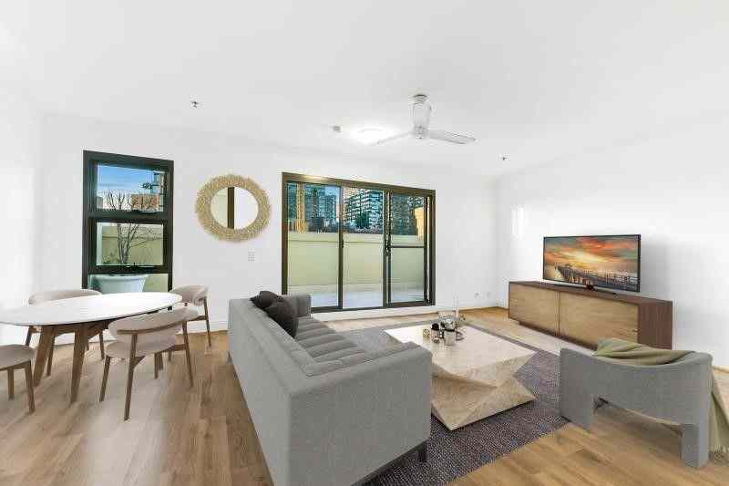 Spacious Inner City Living with Style: NSW Chippendale, NSW 2008 Apartment | Prop-GPT the AI-Powered Property Portal