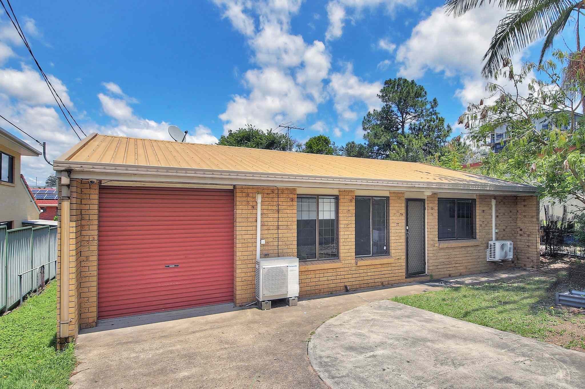 NEWLY REFURBISHED - THREE BEDROOM HOME -  WALK TO GARDEN CITY- AIR CONDITIONING: QLD Upper Mount Gravatt, QLD 4122 House | Prop-GPT the AI-Powered Property Portal