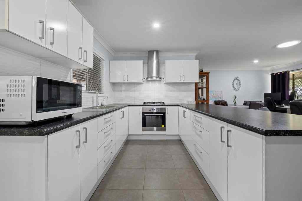 10 Cameo Street, LOGANLEA, QLD 4131 - House for Rent - harcourts.net: QLD Loganlea, QLD 4131 House | Prop-GPT the AI-Powered Property Portal