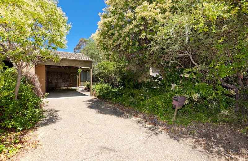 Conveniently Located Townhouse: ACT Belconnen, ACT 2617 Townhouse | Prop-GPT the AI-Powered Property Portal