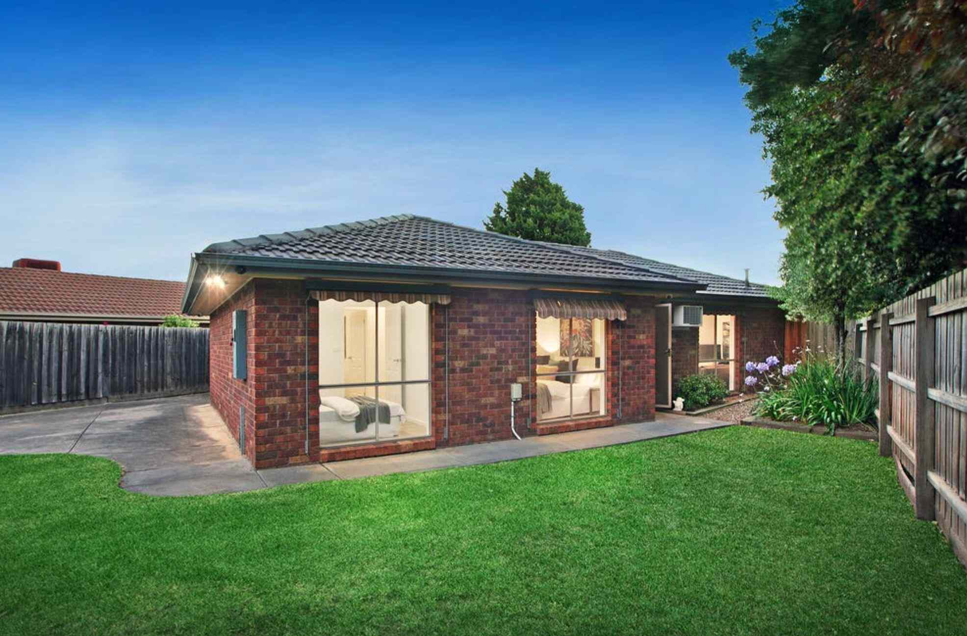 Perfect Location ** Apply for this property now **: VIC Mill Park, VIC 3082 House | Prop-GPT the AI-Powered Property Portal